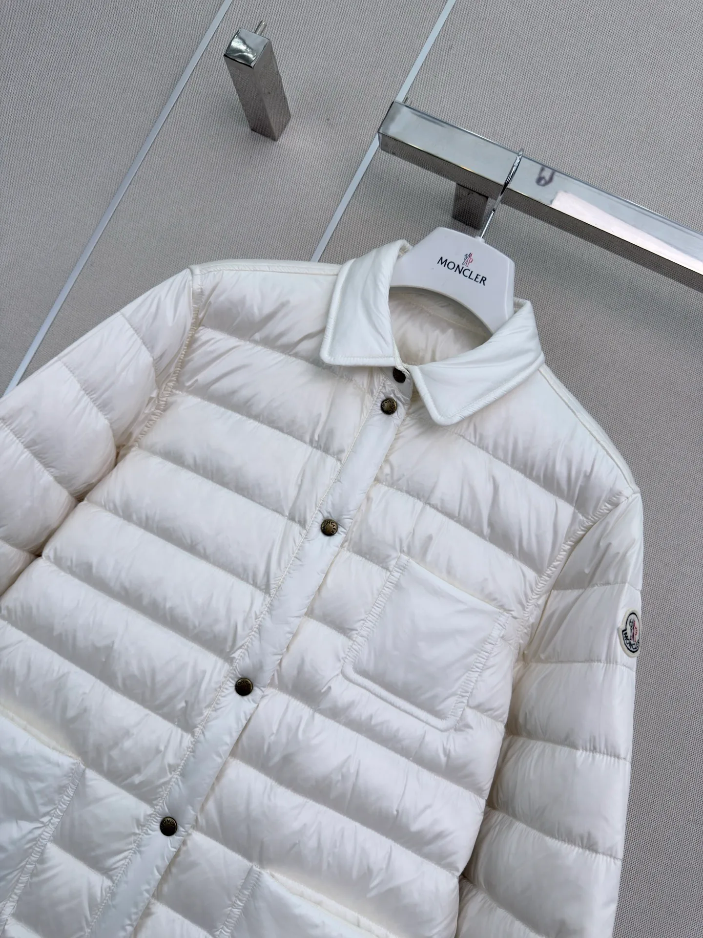 Women's Jackets And Down Jackets MONCLER 17919457
