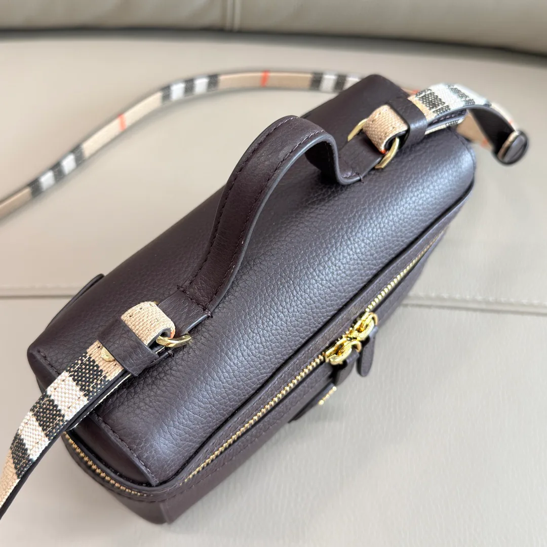 Women's Classic Handbags BURBERRY 18362279