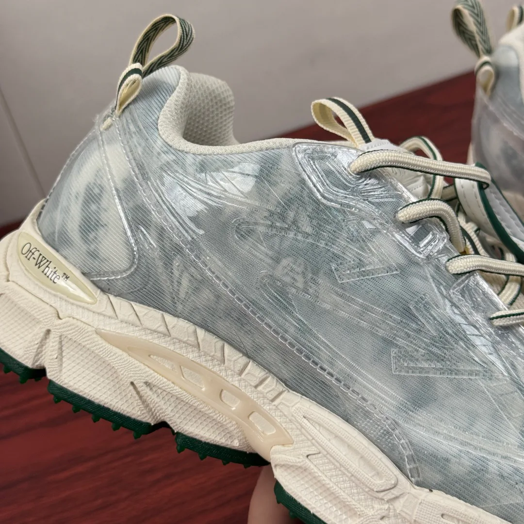 Men's Sneakers OFF-WHITE 18100481