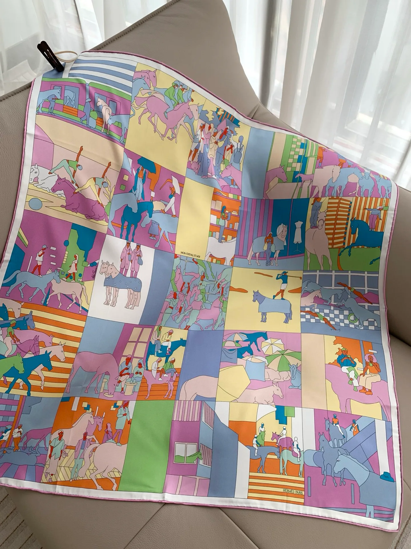 Silk Scarves HERMES 18003186
