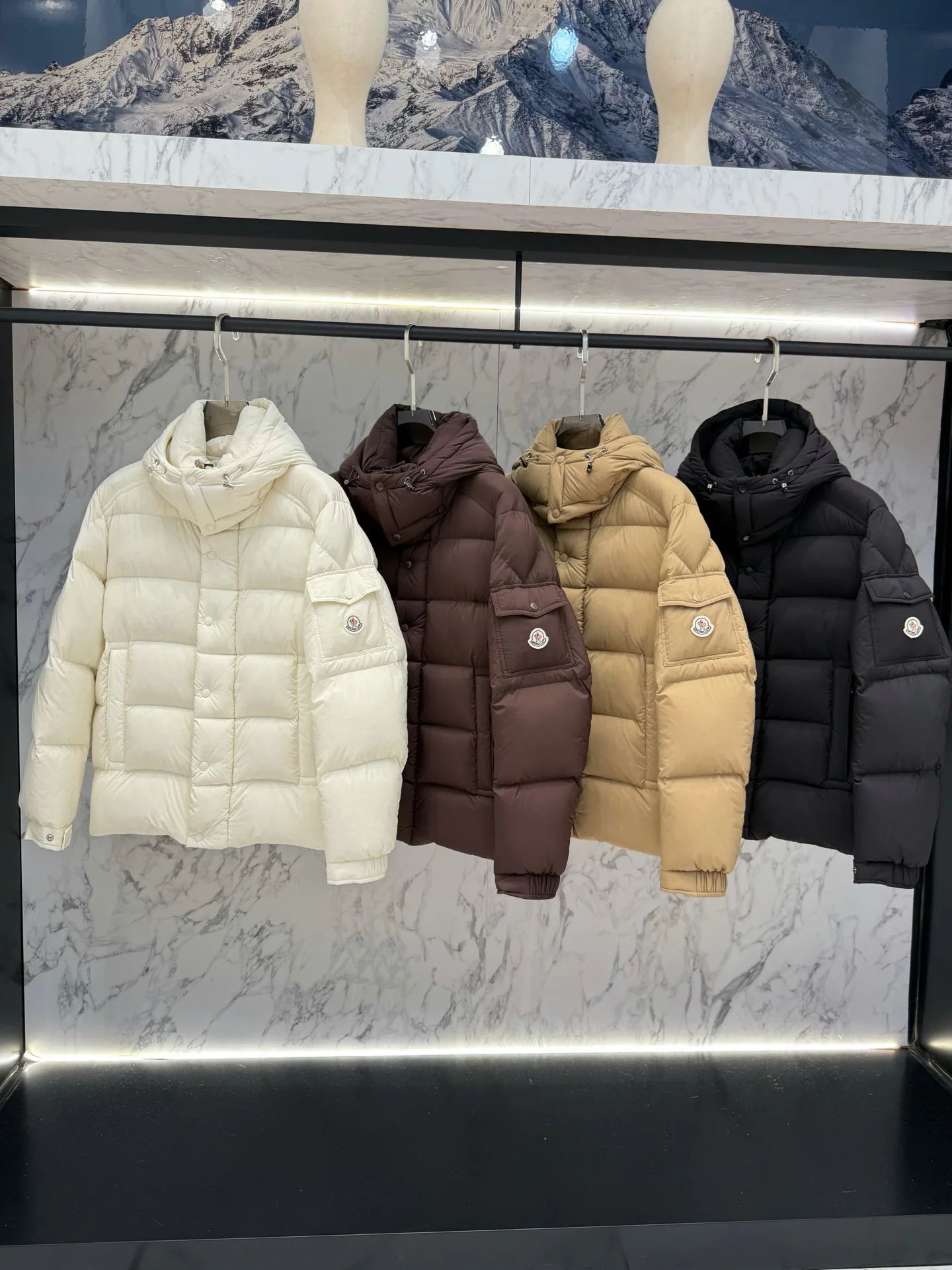 Men's Jackets And Down Jackets MONCLER 17867333