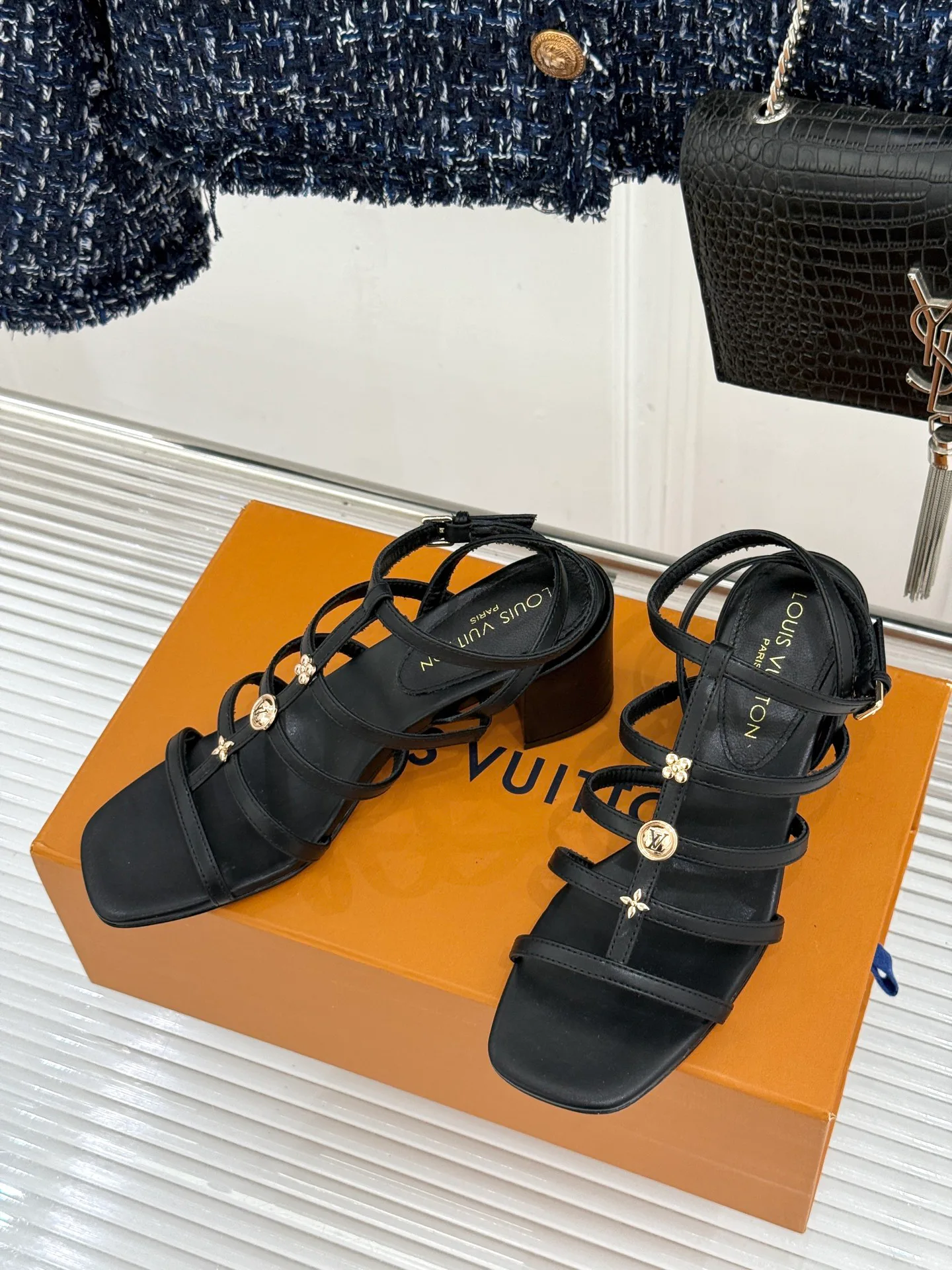 Women's Open-Toe Sandals LOUIS VUITTON 17234886
