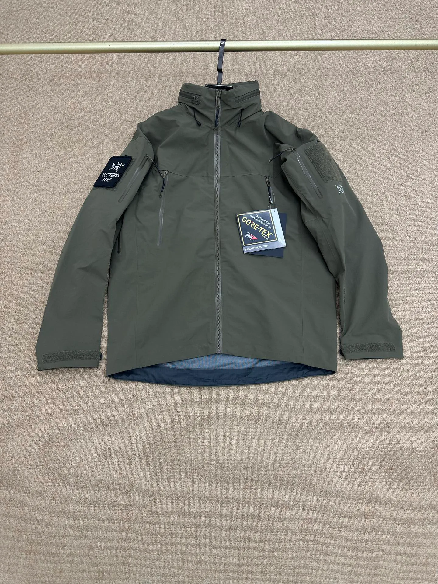 Men's Jackets And Down Jackets ARCTERYX 19562180