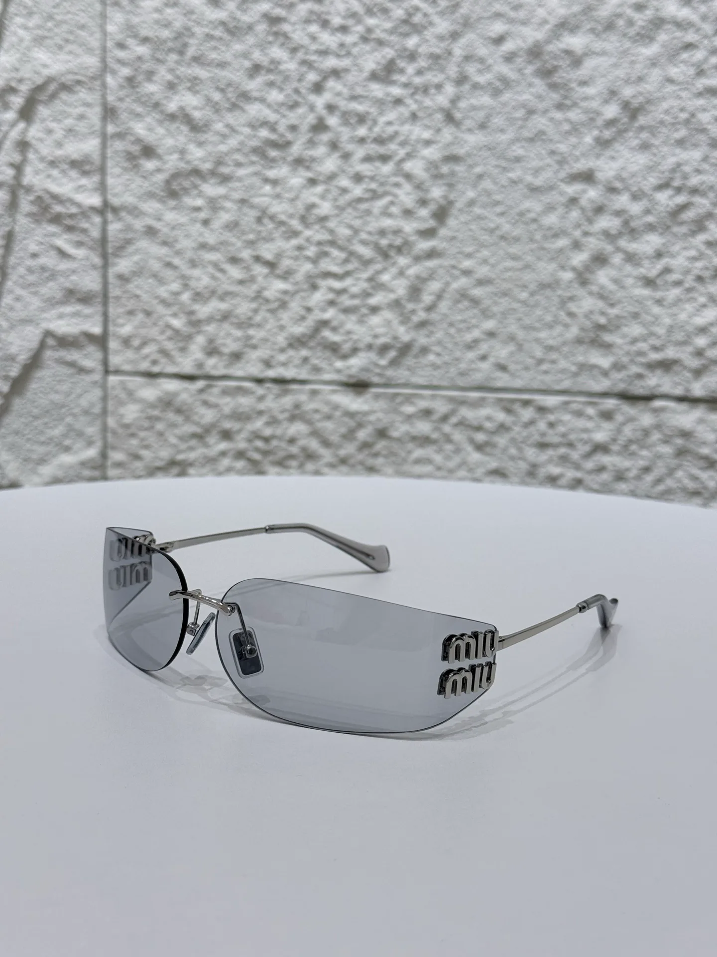 Glasses MIU MIU 16951426