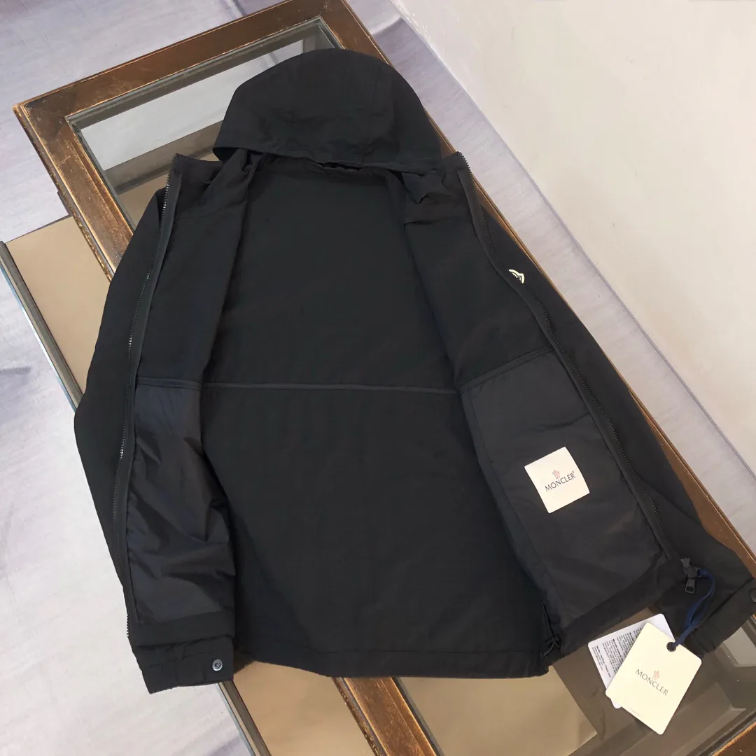 Men's Jackets And Down Jackets MONCLER 17286027
