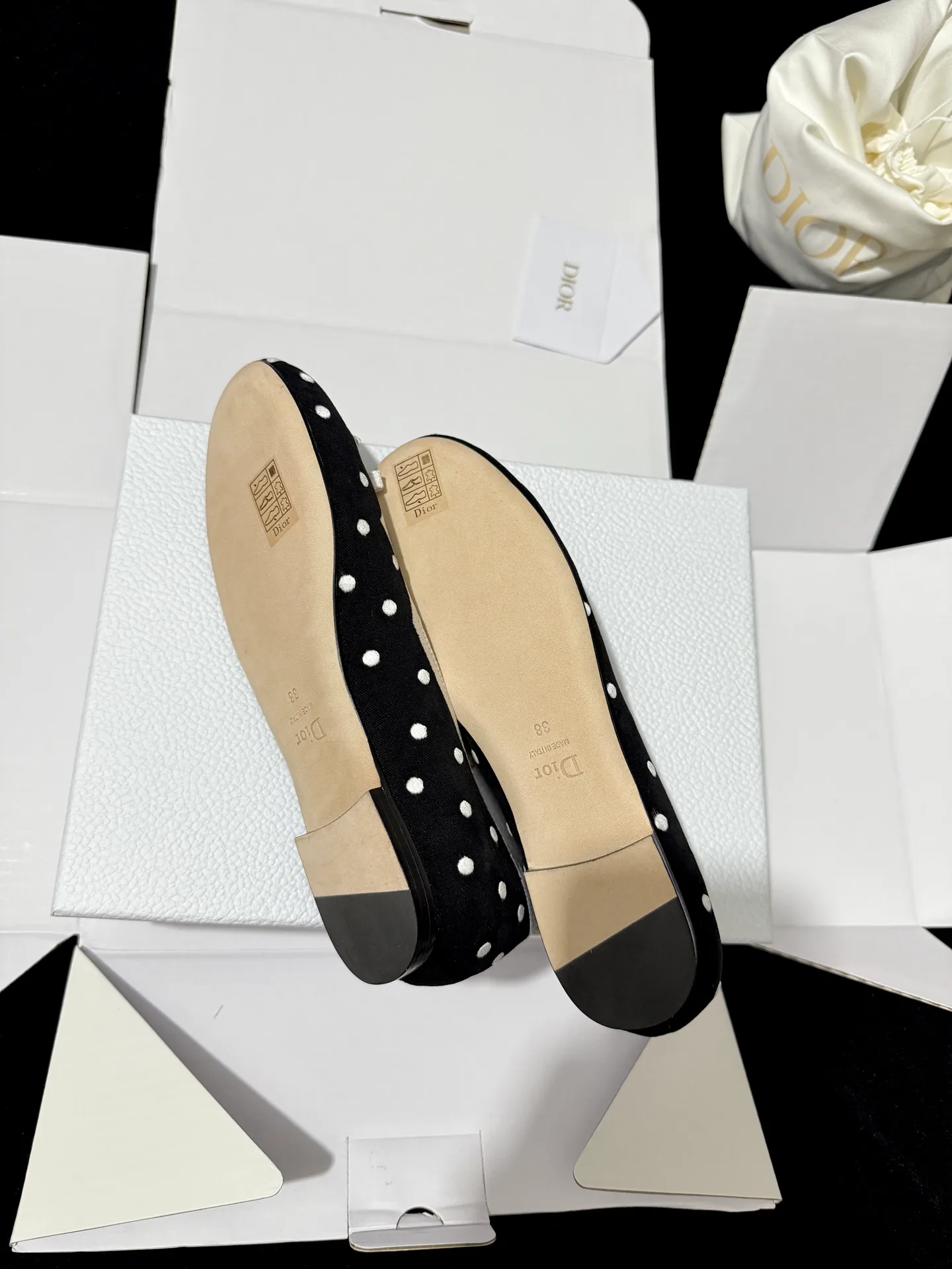 Women's Ballet Flats CHRISTIAN DIOR 18110176