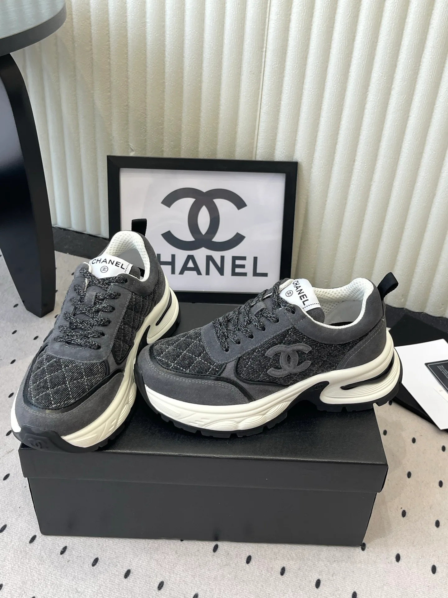 Women's Sneakers CHANEL 17769668