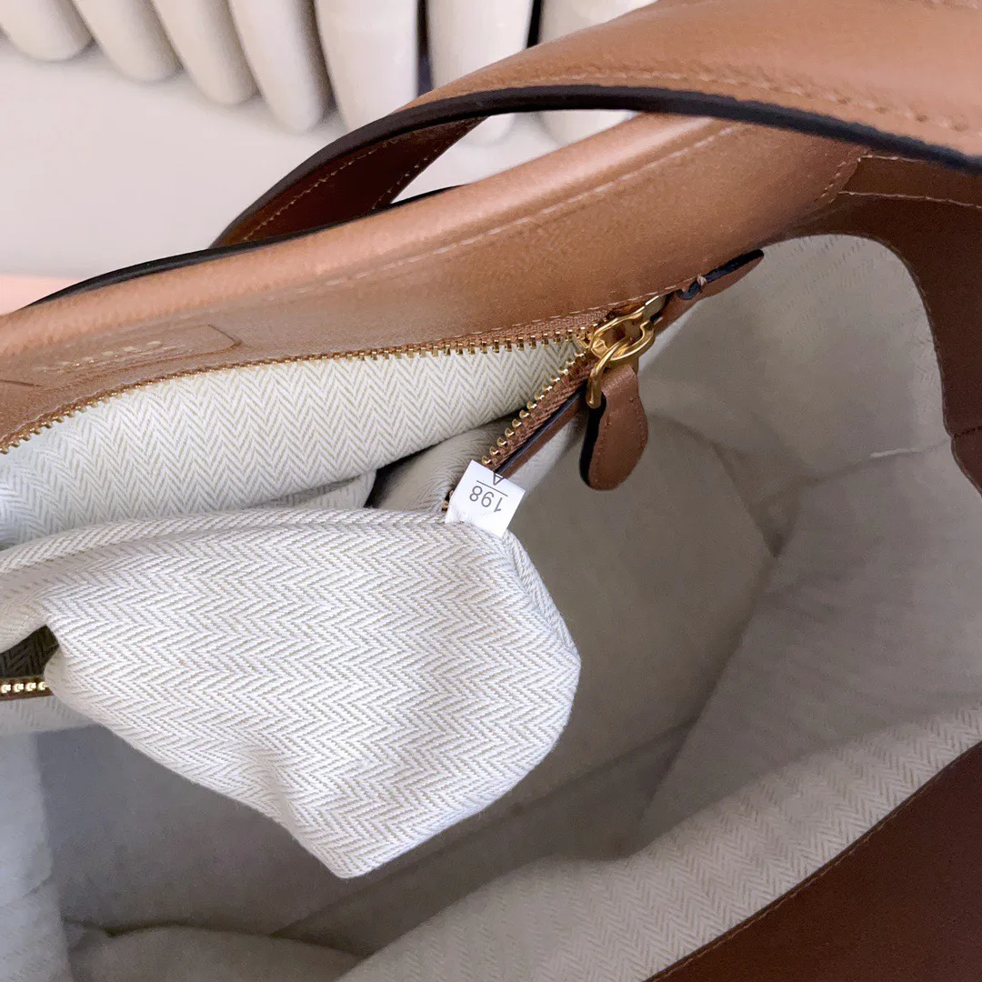 Классические Сумки Женские Miu Miu 18602509