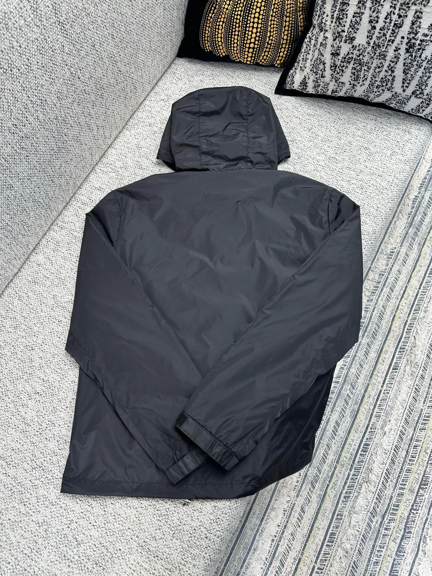Men's Jackets And Down Jackets PRADA 18073954