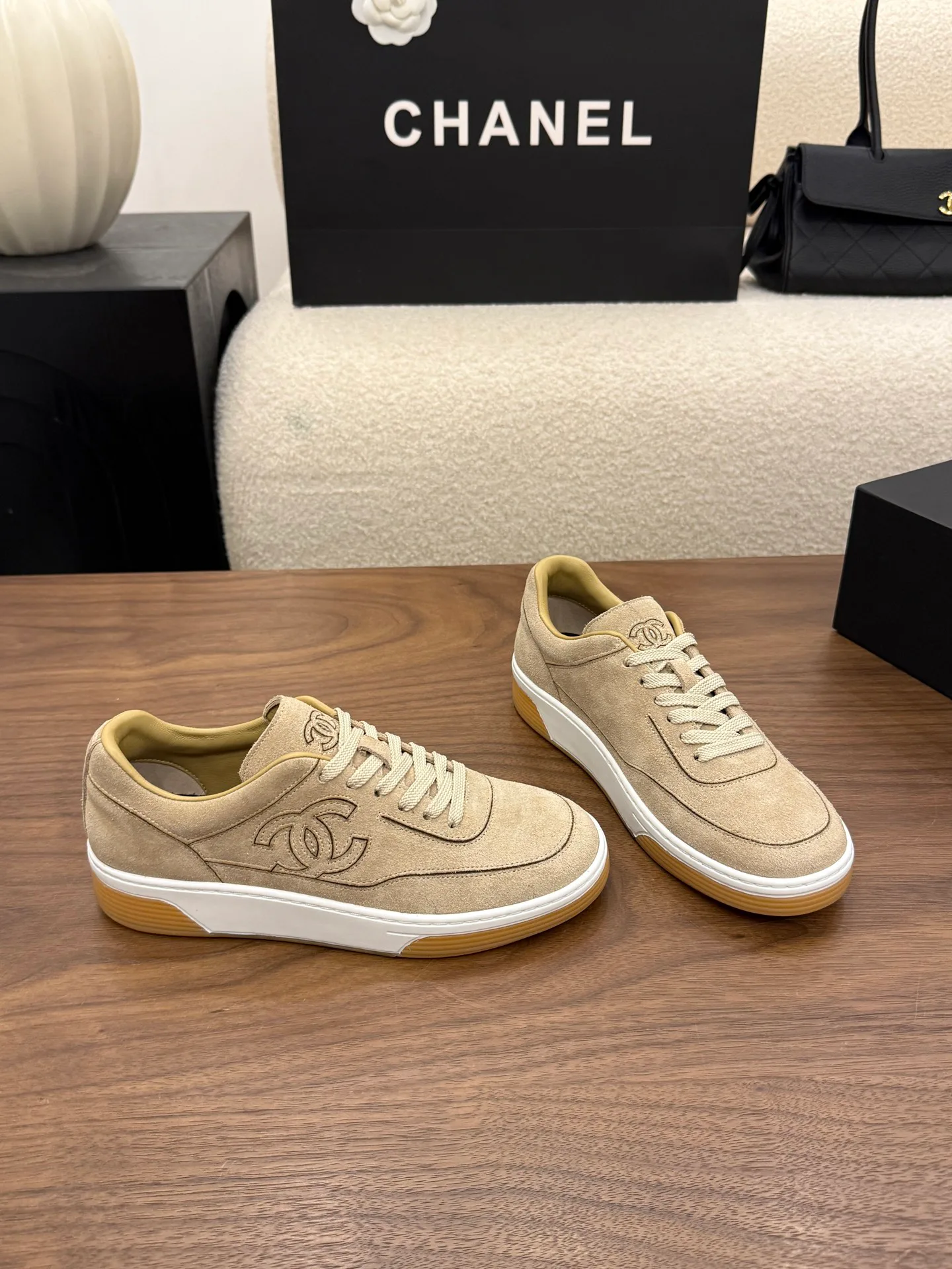 Women's Sneakers CHANEL 17923224