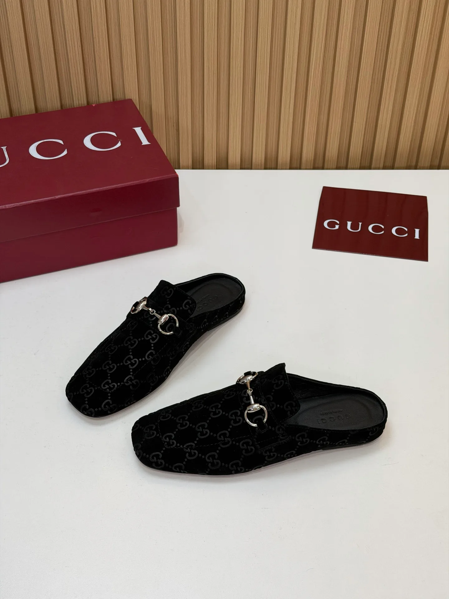 Women's Mules And Clogs GUCCI 18083800
