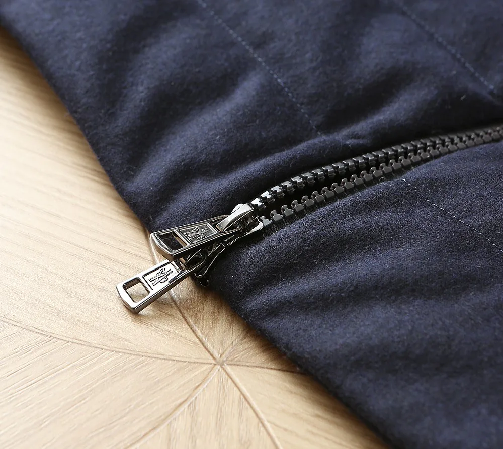 Men's Jackets And Down Jackets MONCLER 18369153