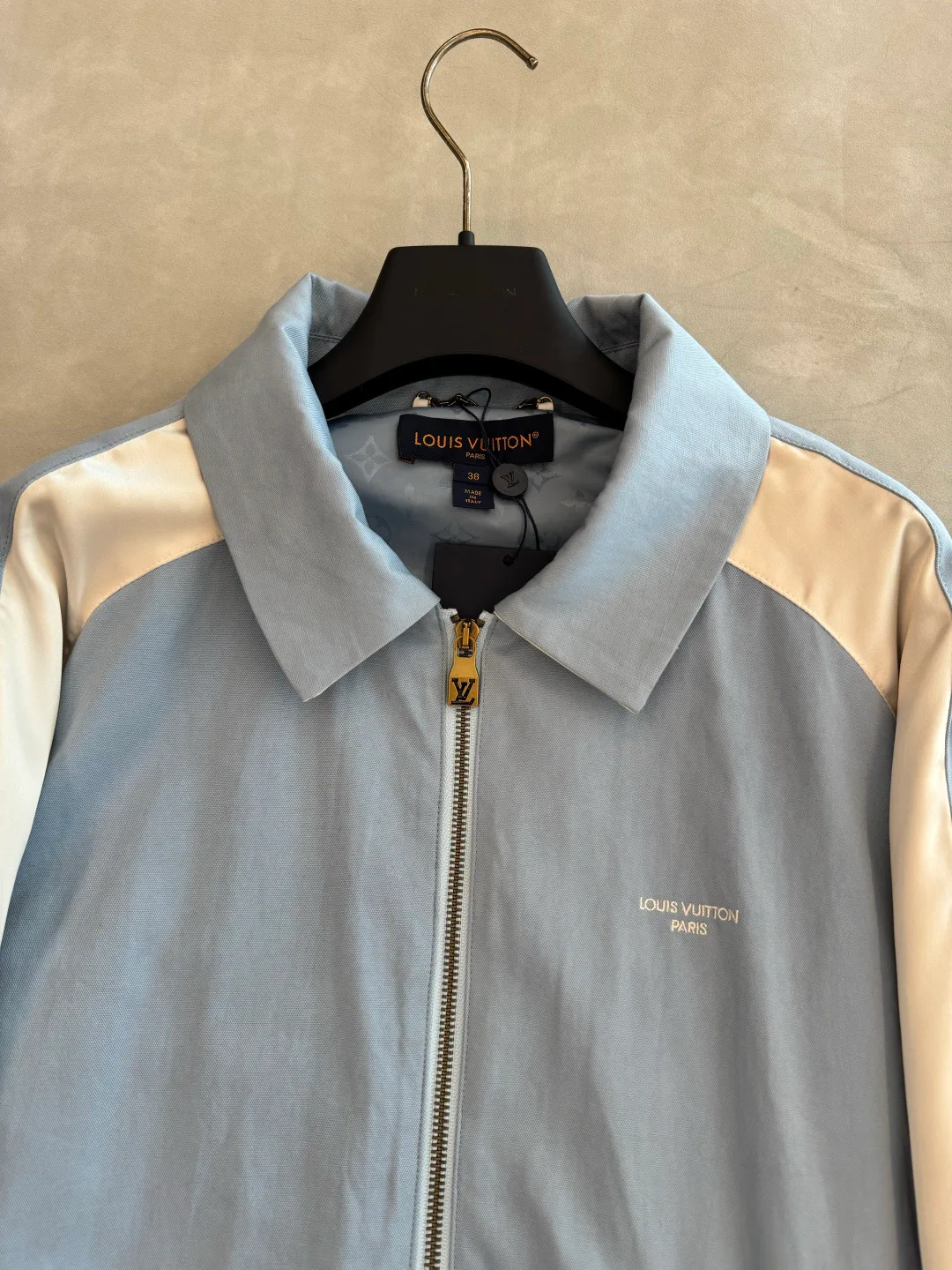 Women's Jackets And Down Jackets LOUIS VUITTON 17463248