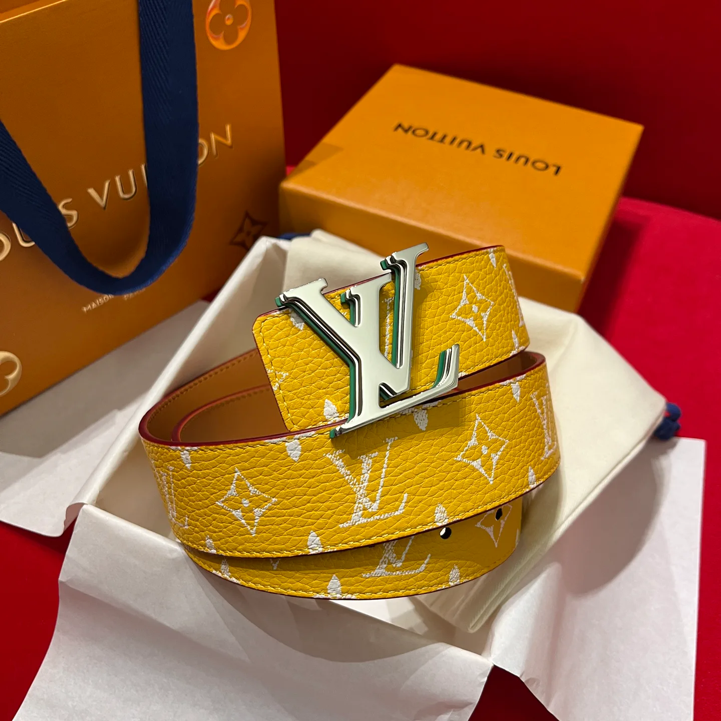 Belts LOUIS VUITTON 17645328