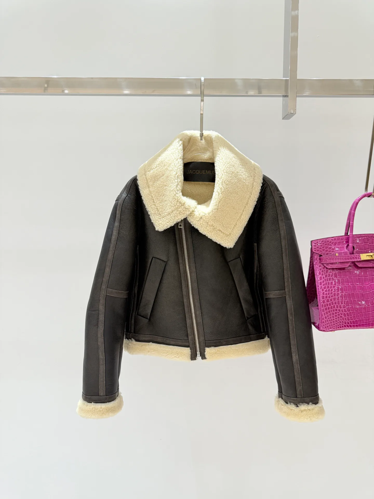 Women's Leather Jackets And Sheepskin Coats JACQUEMUS 18082984