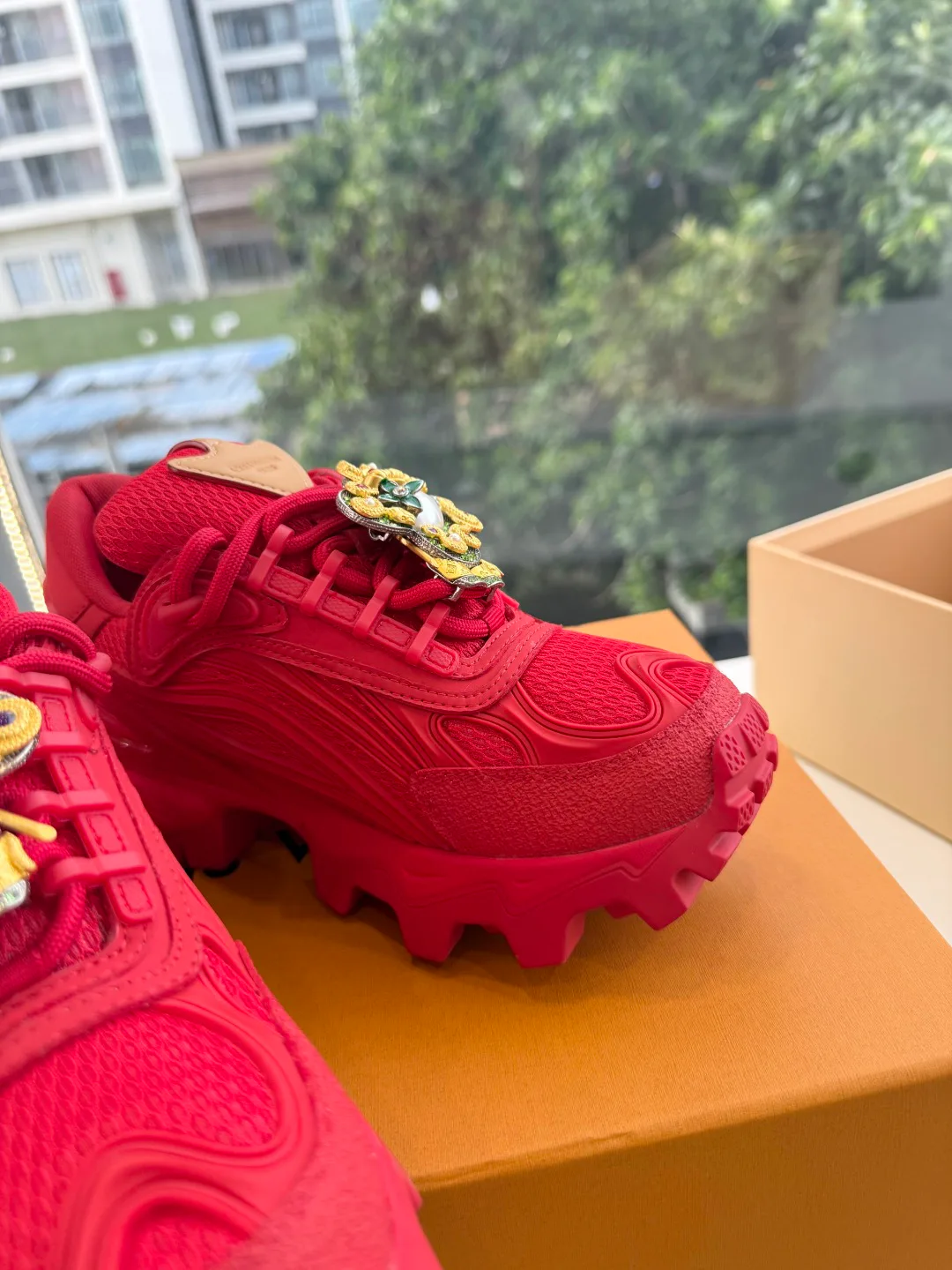 Women's Sneakers LOUIS VUITTON 18053494