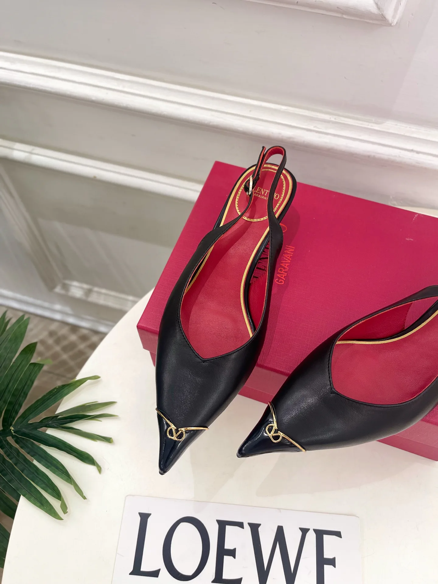 Women's Open-Toe Sandals VALENTINO 17482673