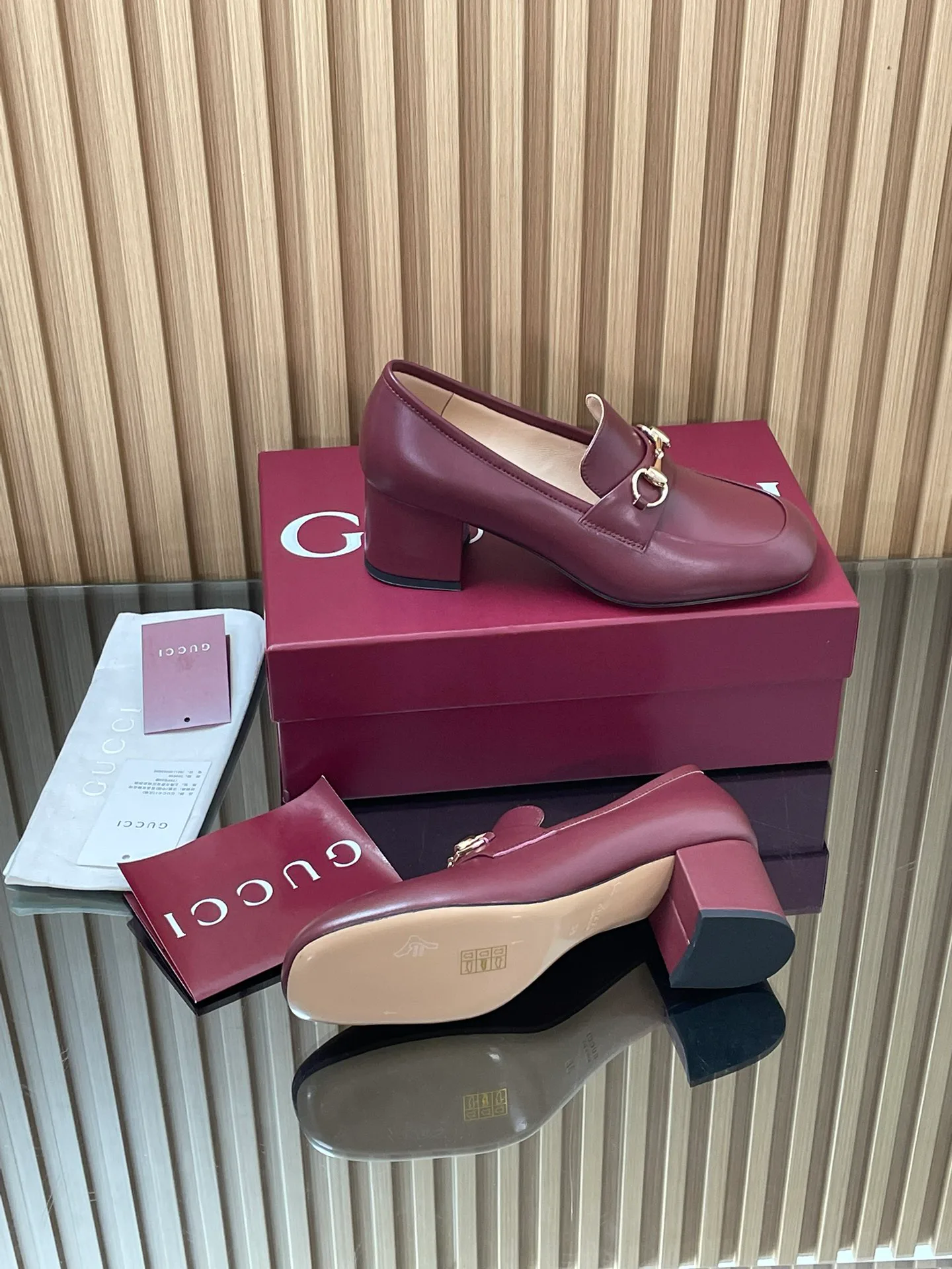 Women's Loafers And Moccasins GUCCI 18152963