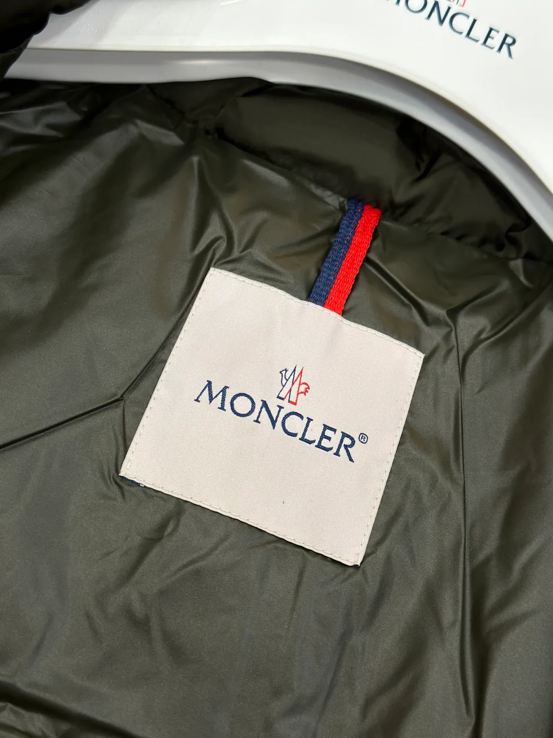Men's Jackets And Down Jackets MONCLER 18359608