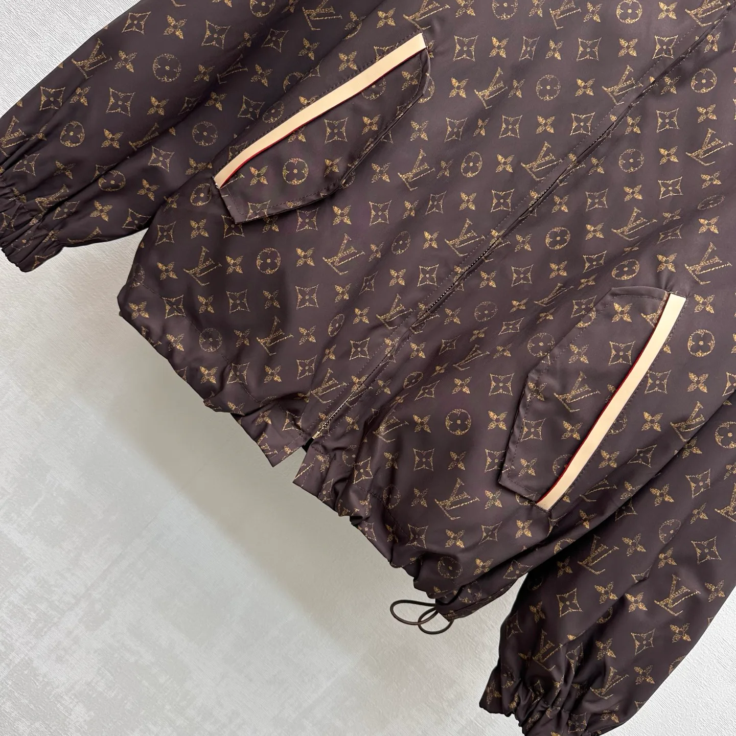 Women's Jackets And Down Jackets LOUIS VUITTON 18328047