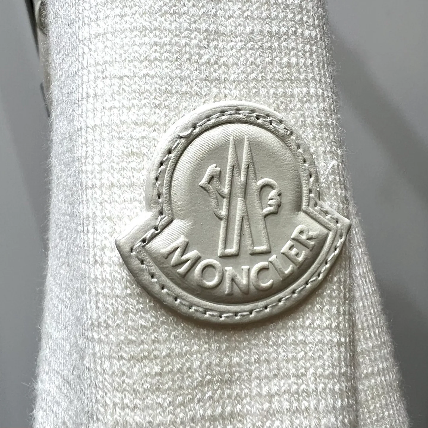 Women's Jackets And Down Jackets MONCLER 18106076