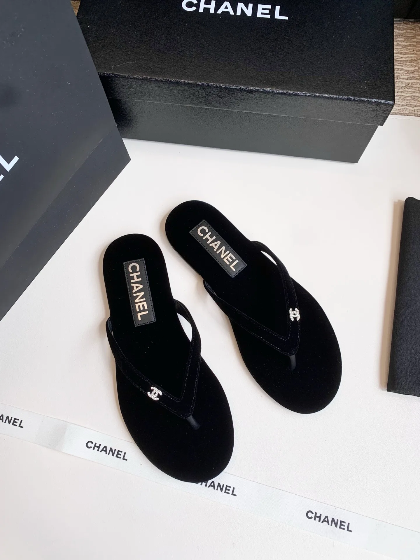 Women's Flip-Flops CHANEL 16948089