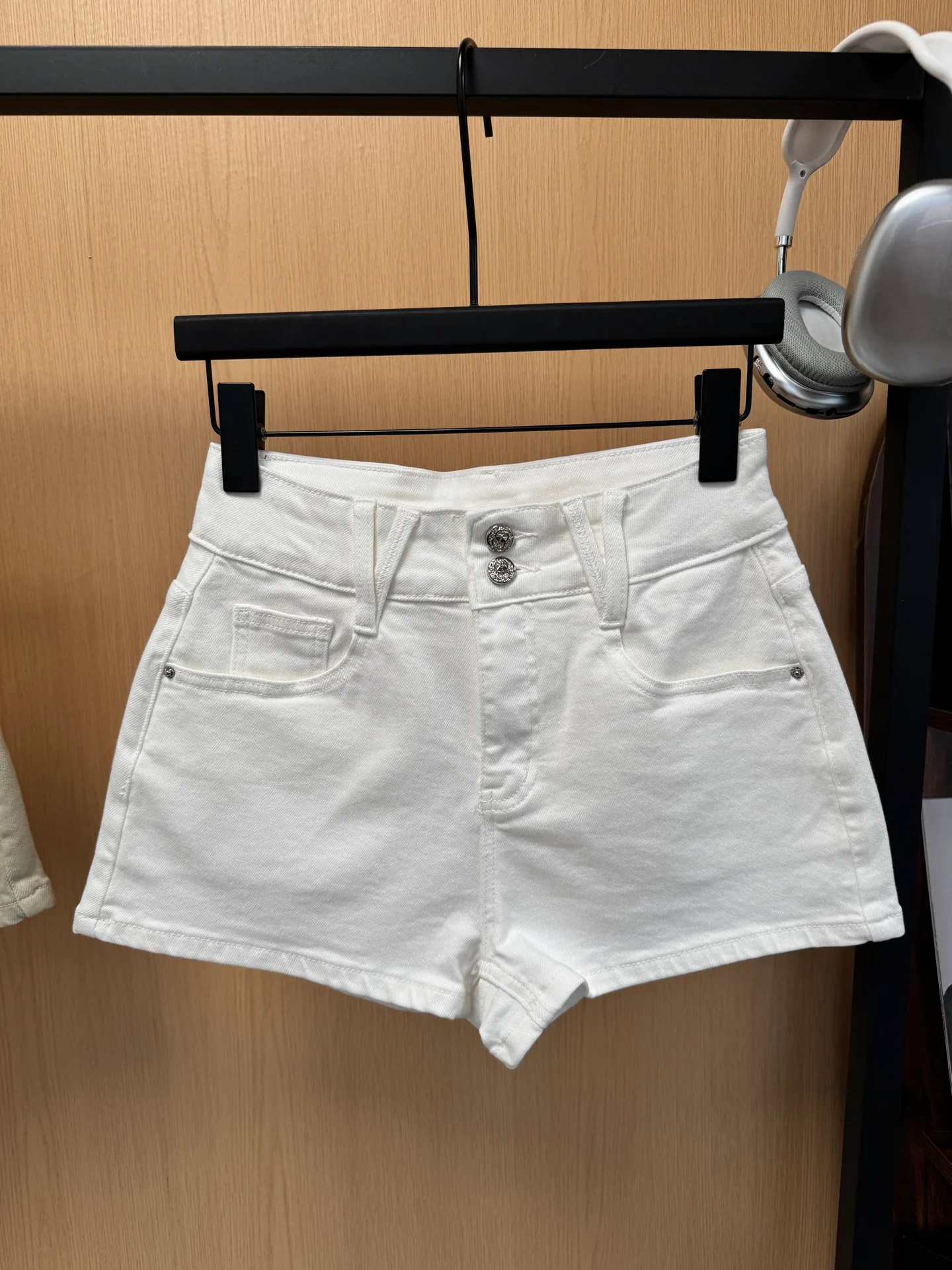 Women's Shorts CHANEL 17039527