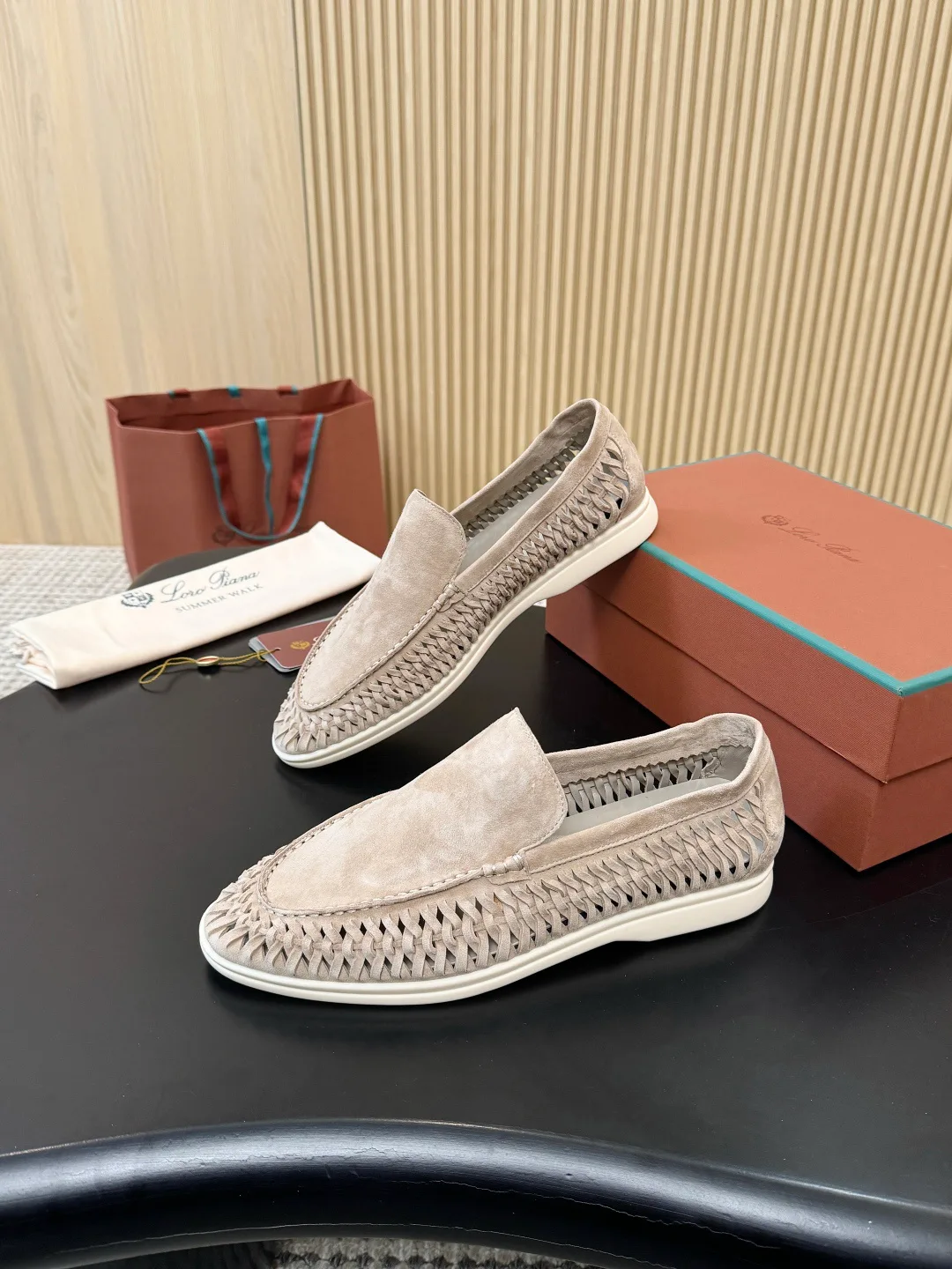 Women's Loafers And Moccasins LORO PIANA 18233088