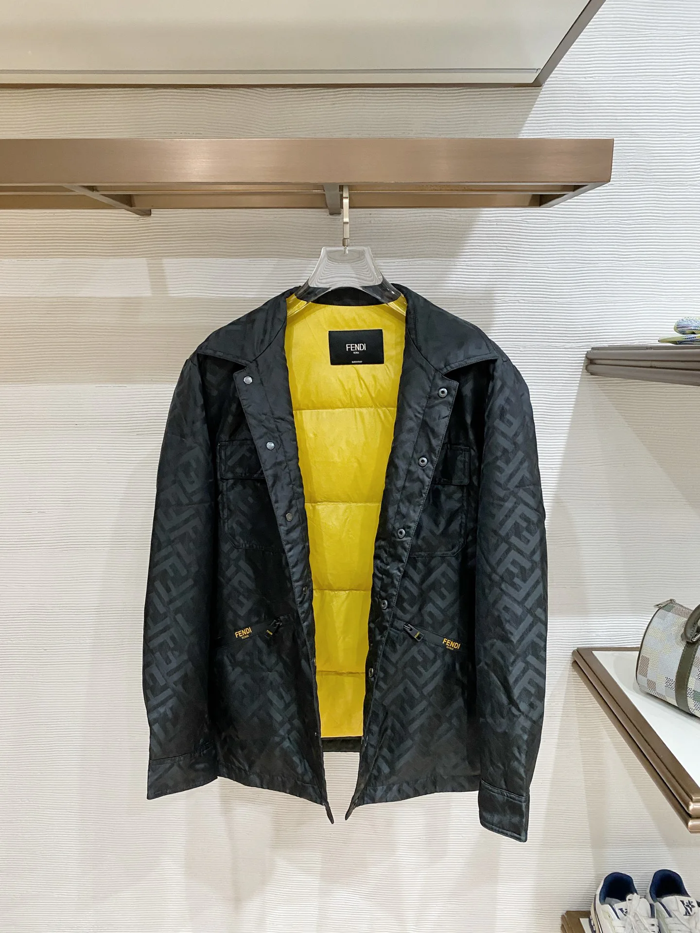 Men's Jackets And Down Jackets FENDI 18007582