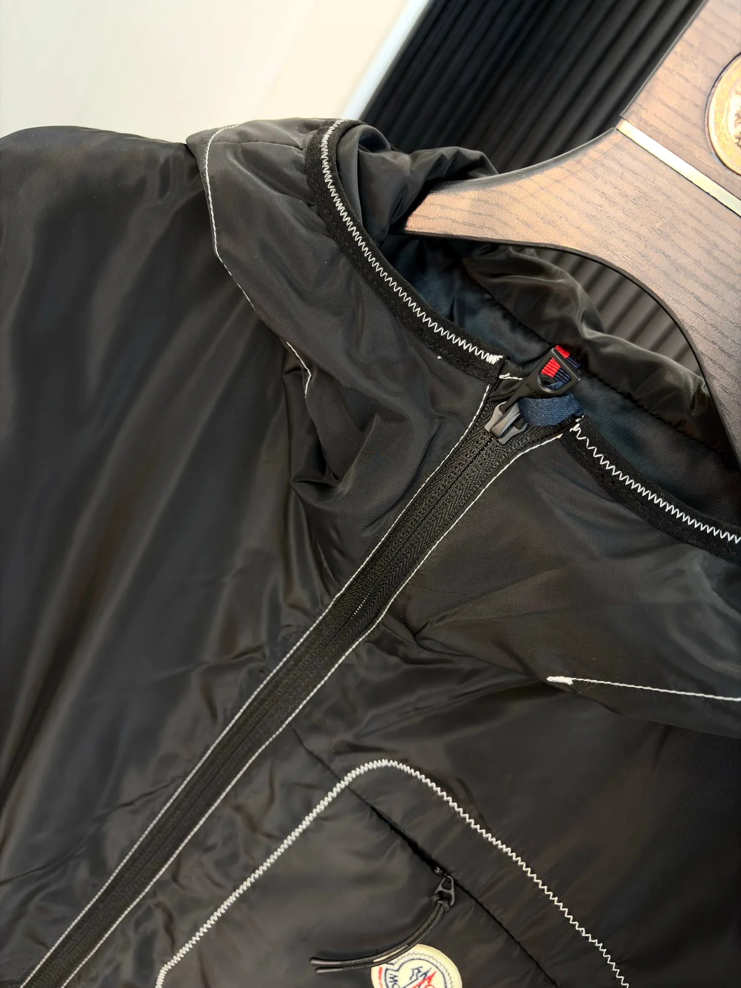 Men's Jackets And Down Jackets MONCLER 18218448