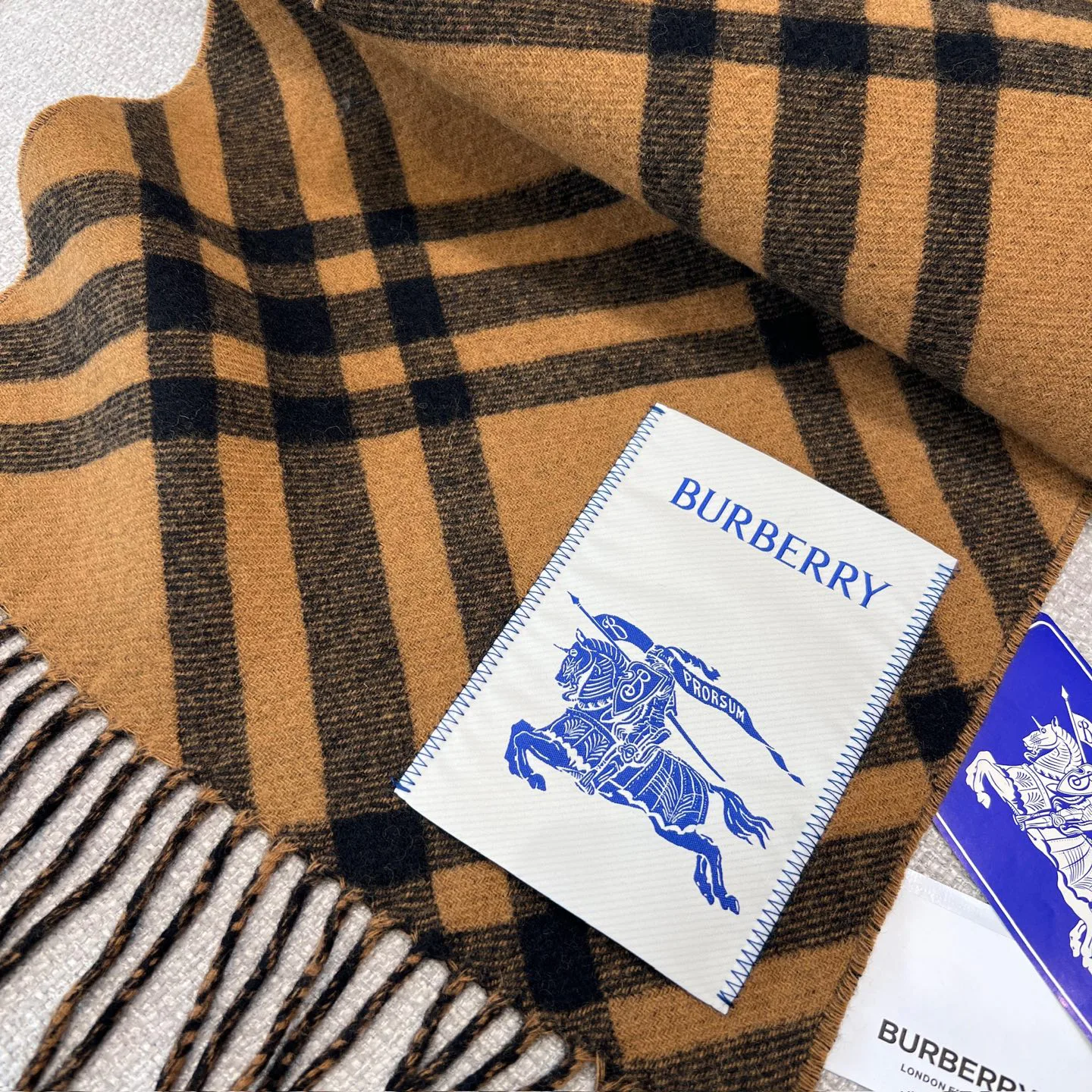 Scarves BURBERRY 17945527