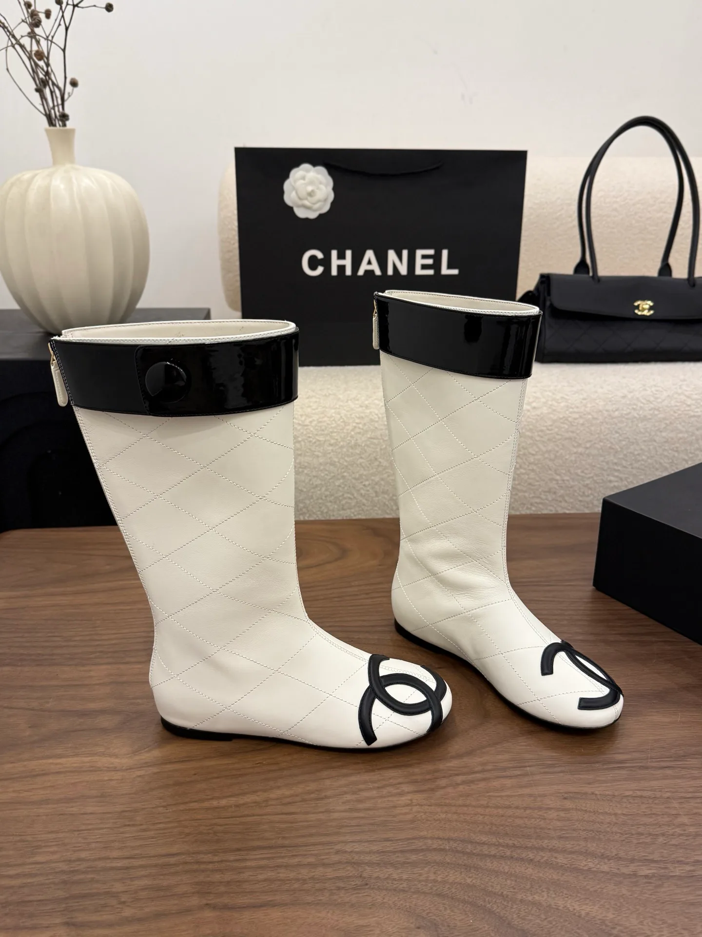 Women's Boots CHANEL 17981324