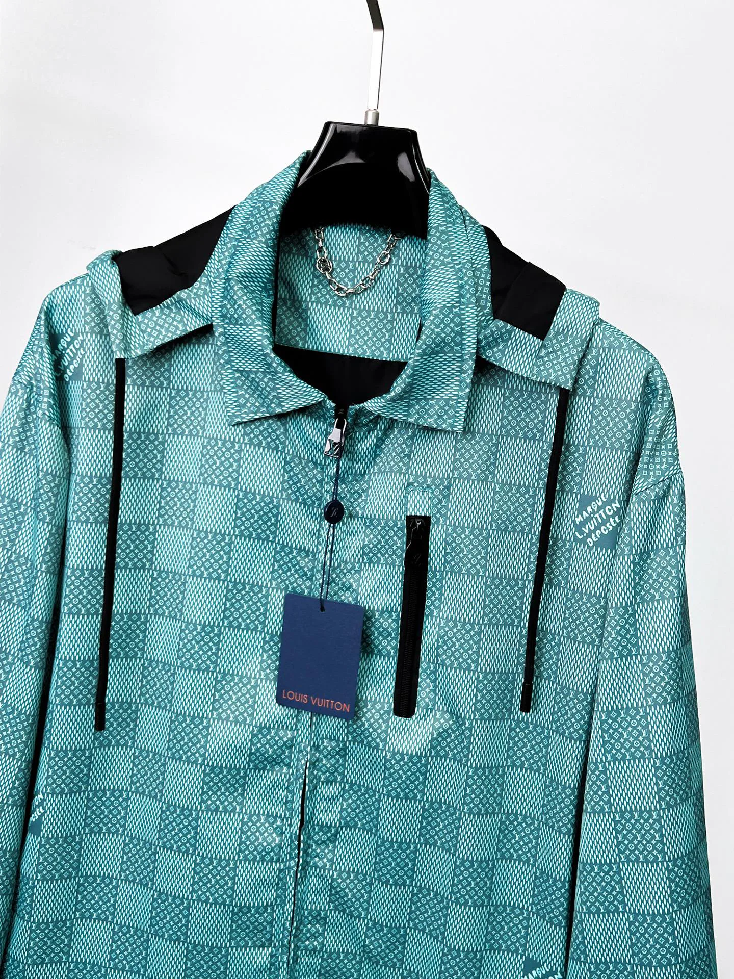 Men's Jackets And Down Jackets LOUIS VUITTON 18191472
