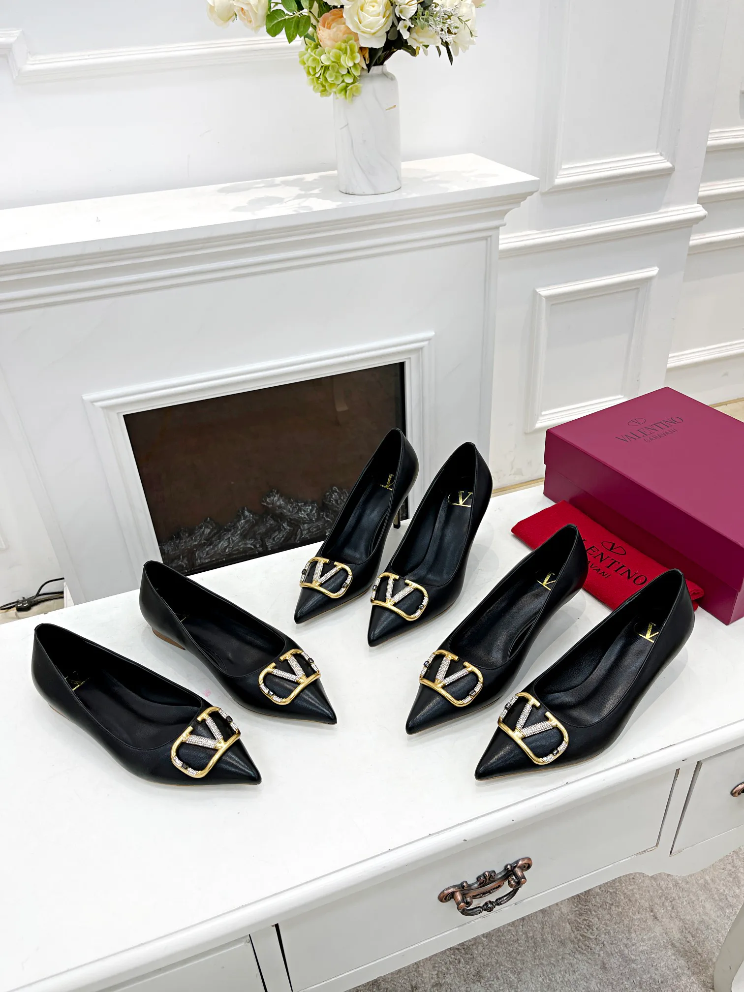 Women's Heels VALENTINO 17956849