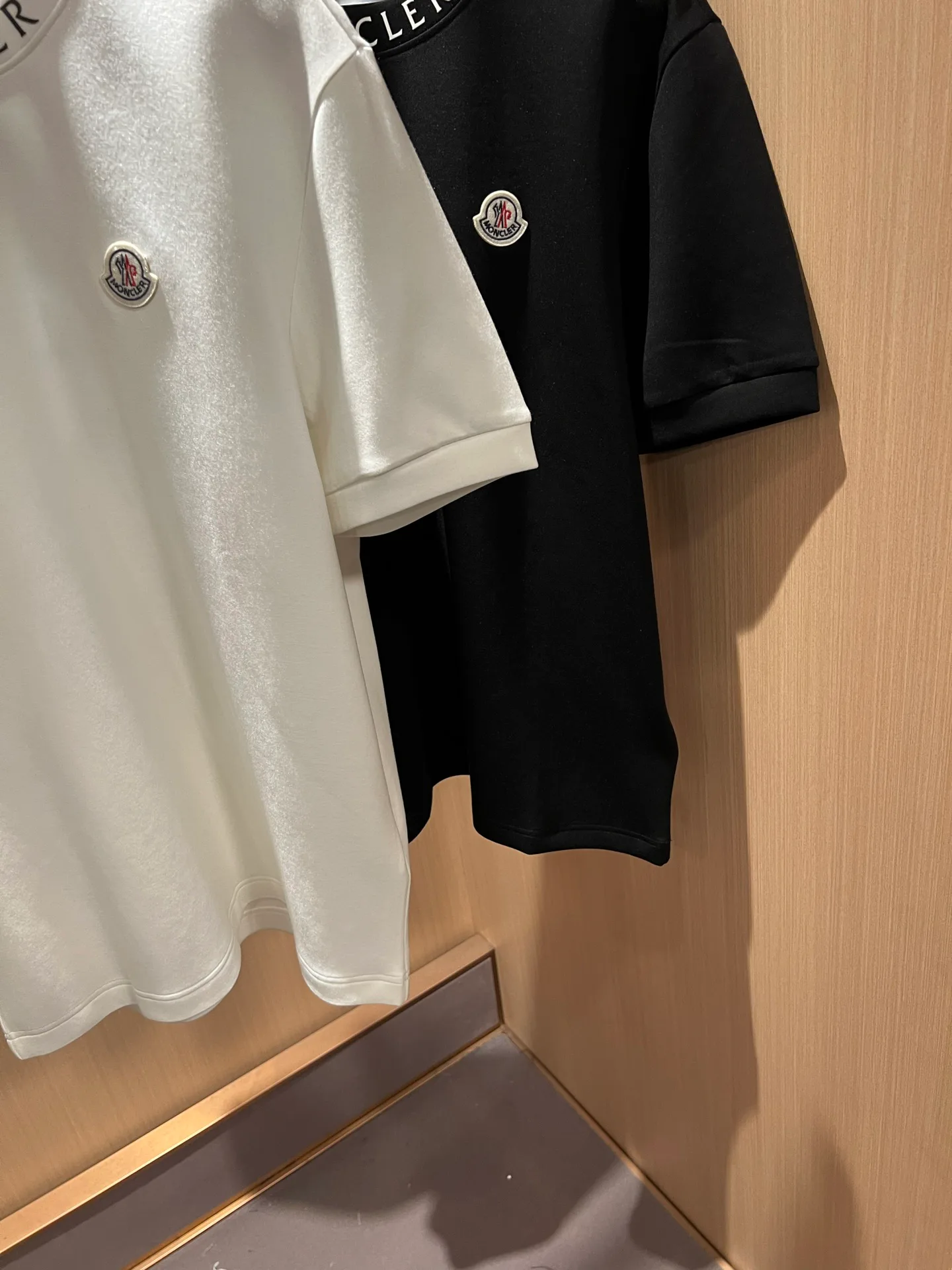 Men's T-Shirts MONCLER 18519549
