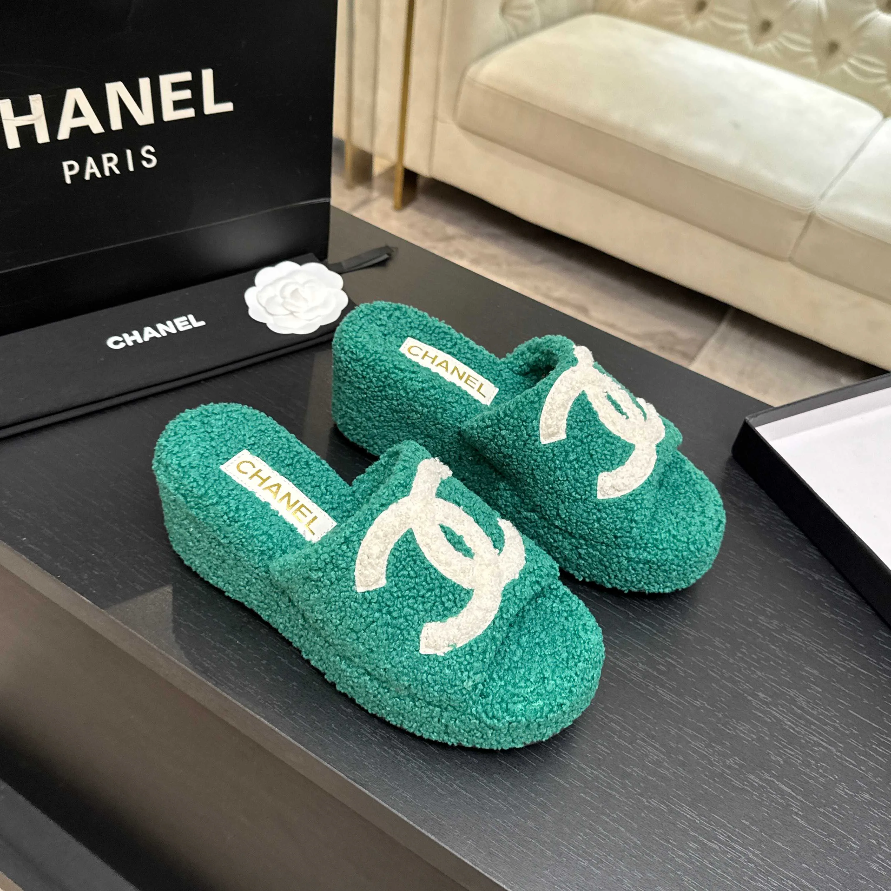 Women's Slippers CHANEL 18501001
