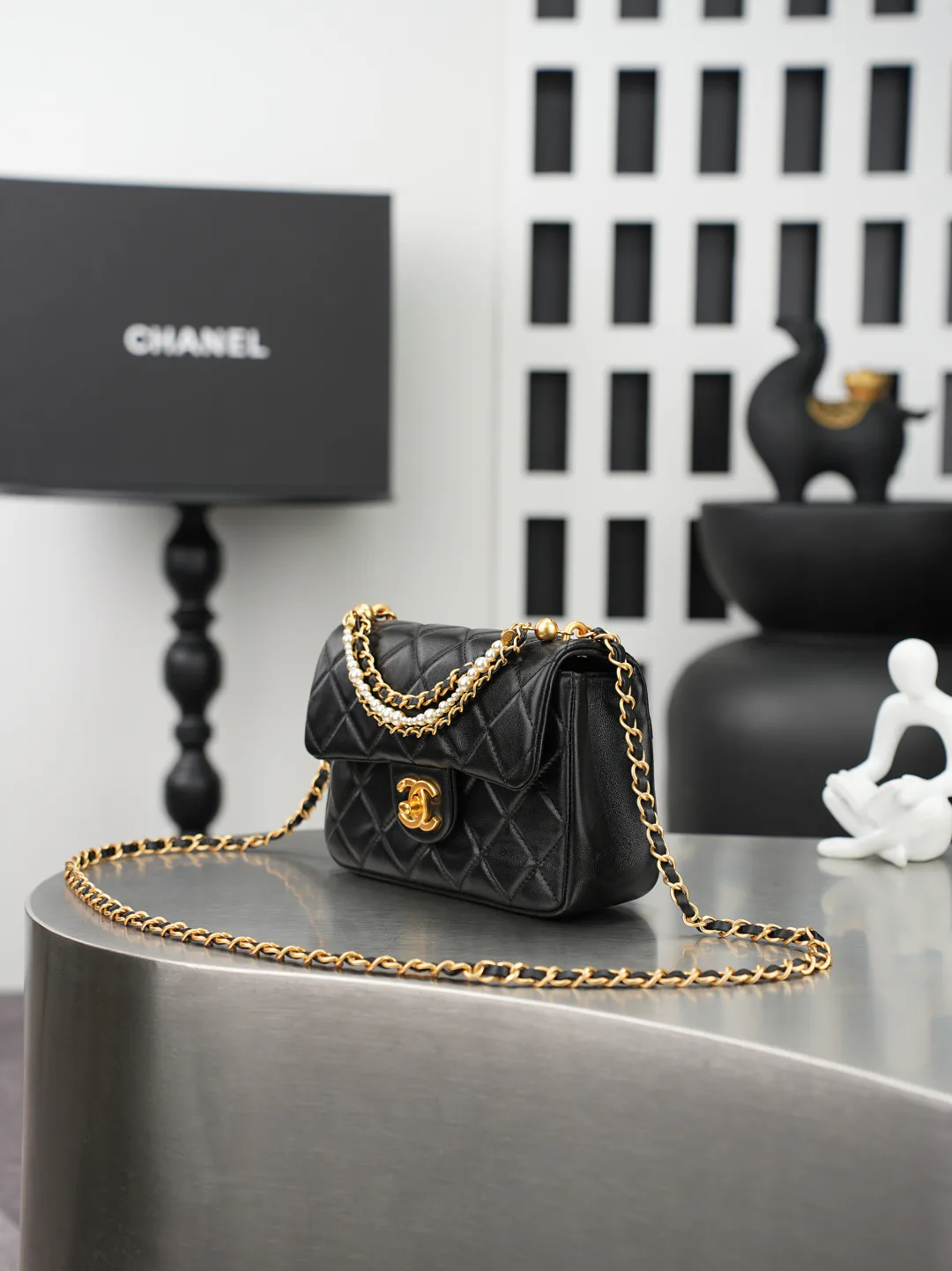 Women's Classic Handbags CHANEL 17498582