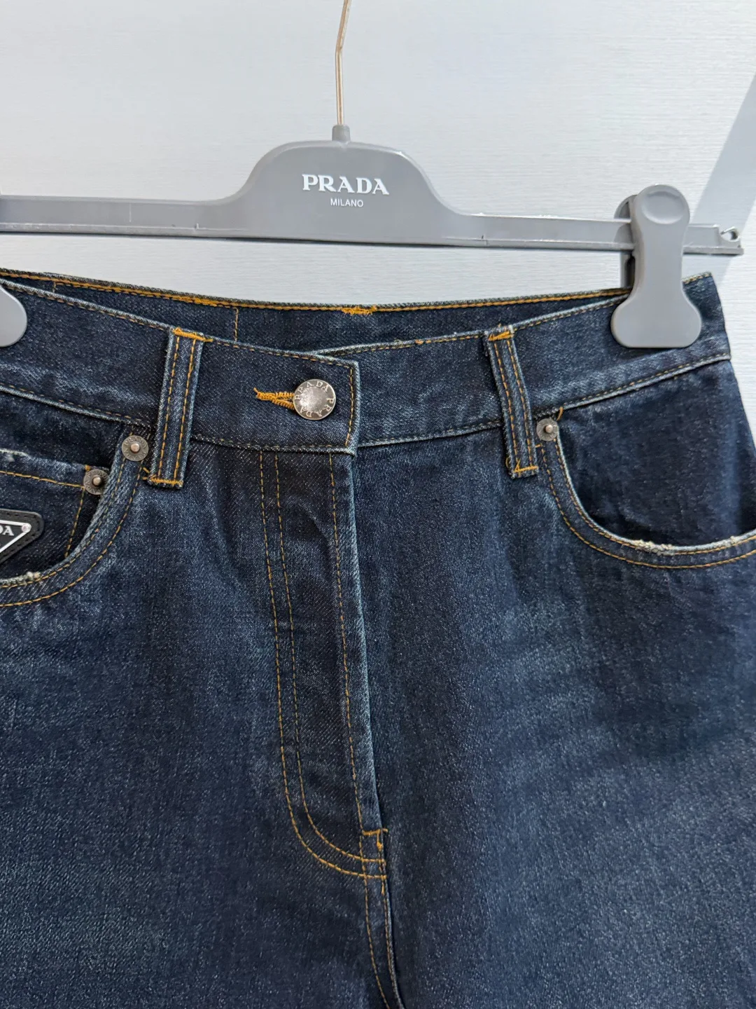 Women's Shorts PRADA 18050204