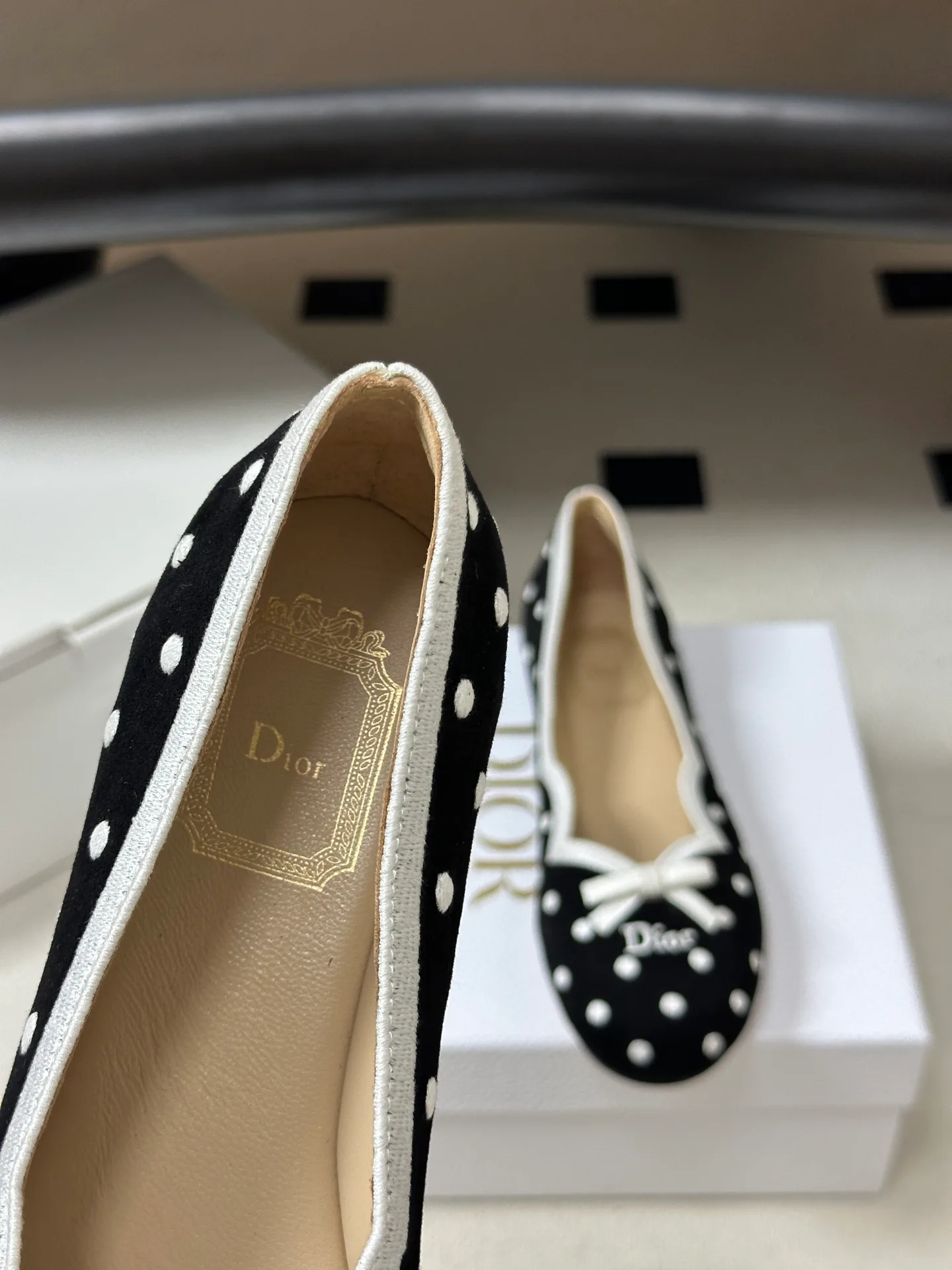 Women's Ballet Flats CHRISTIAN DIOR 18041478