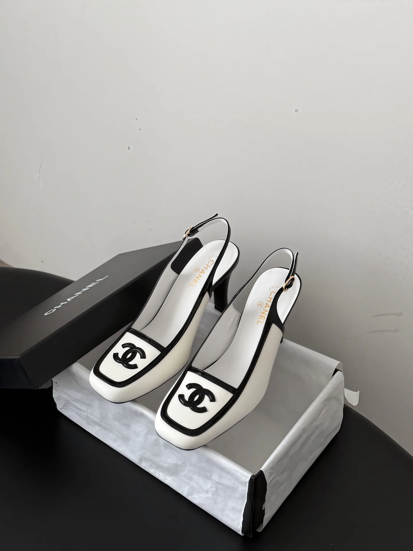 Women's Heels CHANEL 18378209