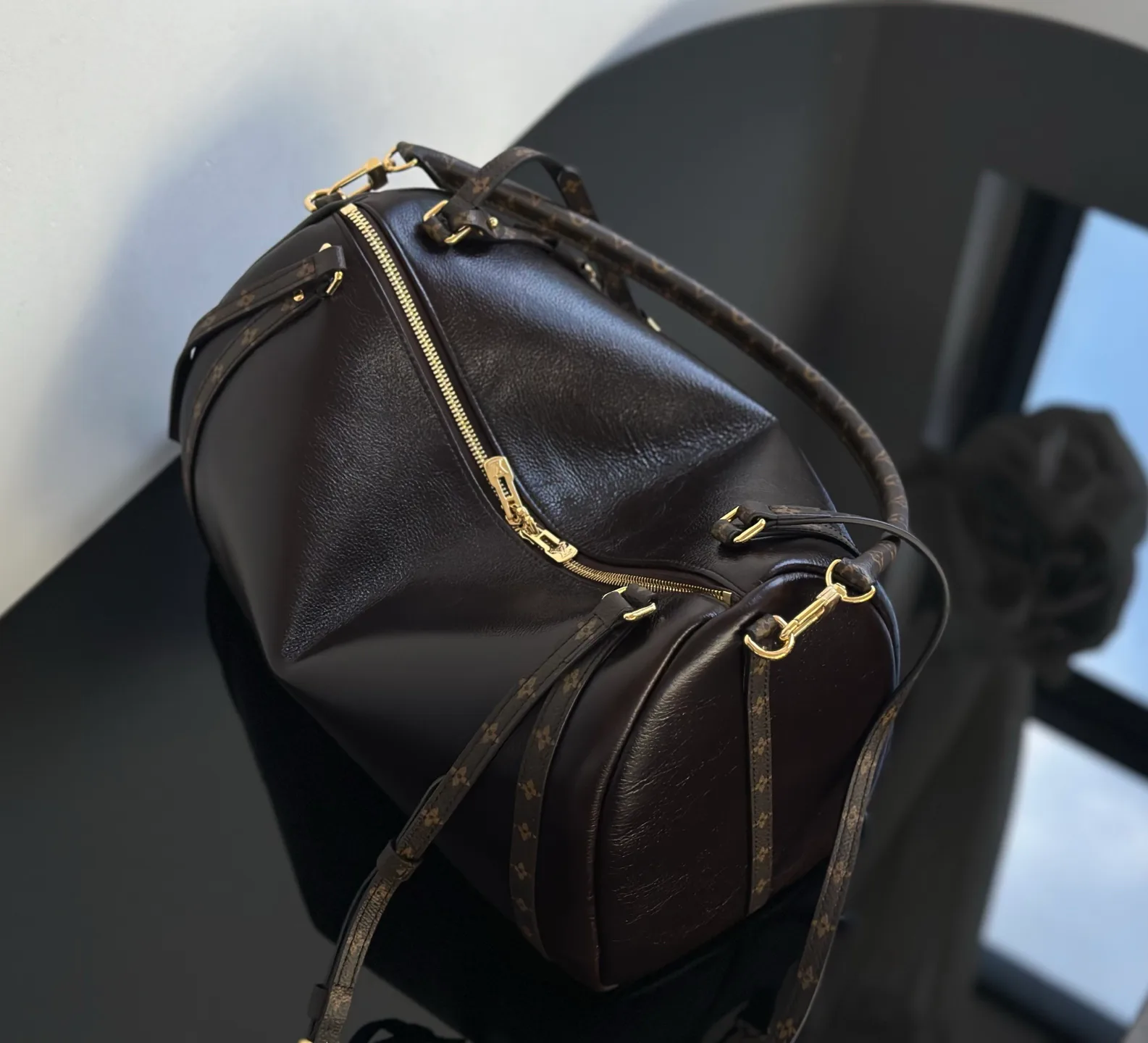 Women's Classic Handbags LOUIS VUITTON 18376608