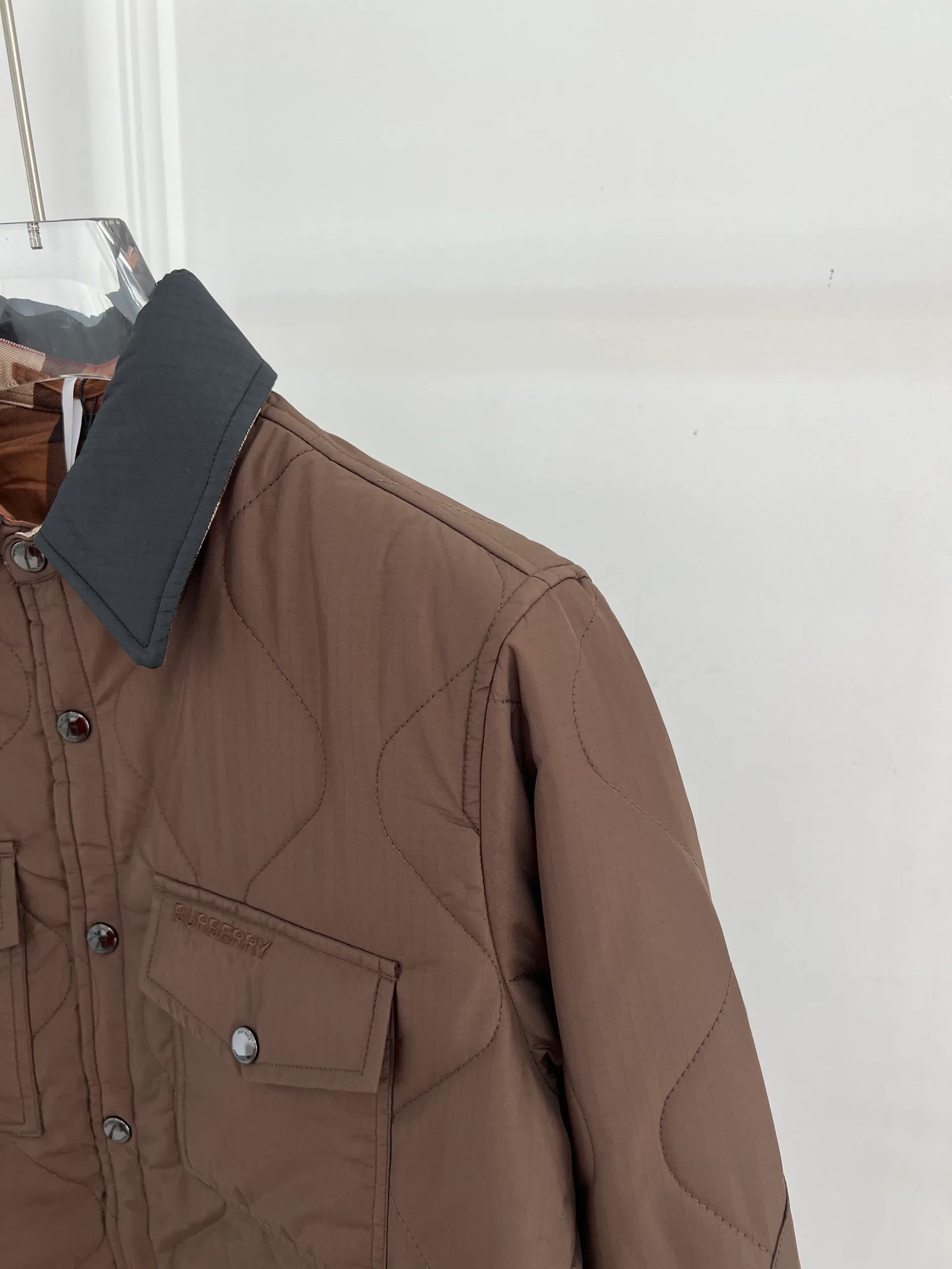 Women's Jackets And Down Jackets BURBERRY 18415739