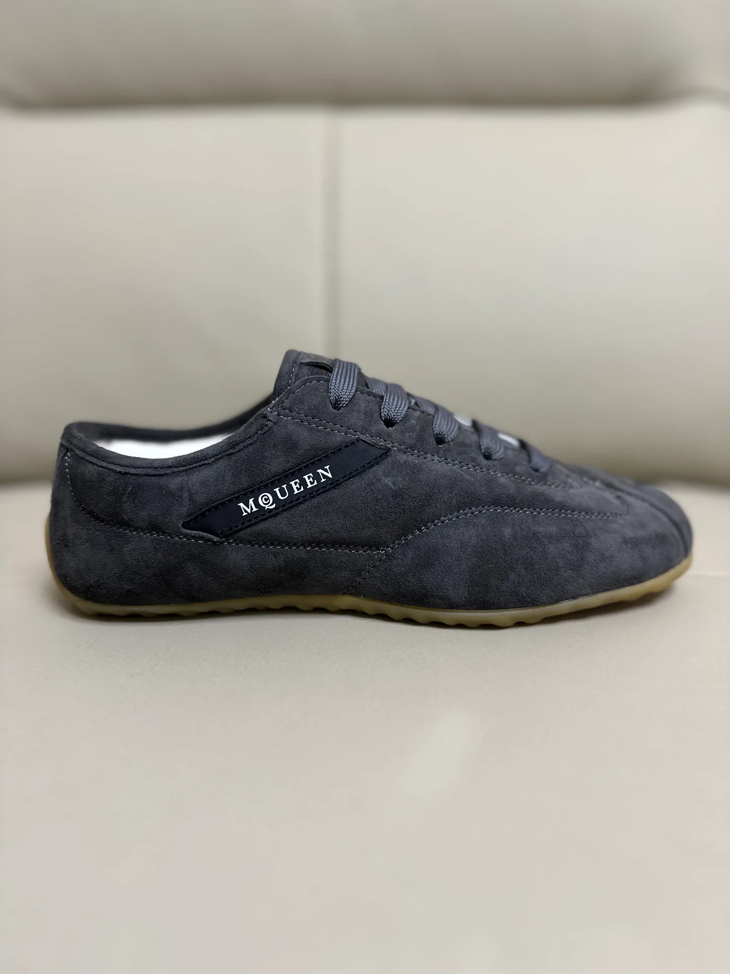 Кроссовки Женские Alexander Mcqueen 18616728