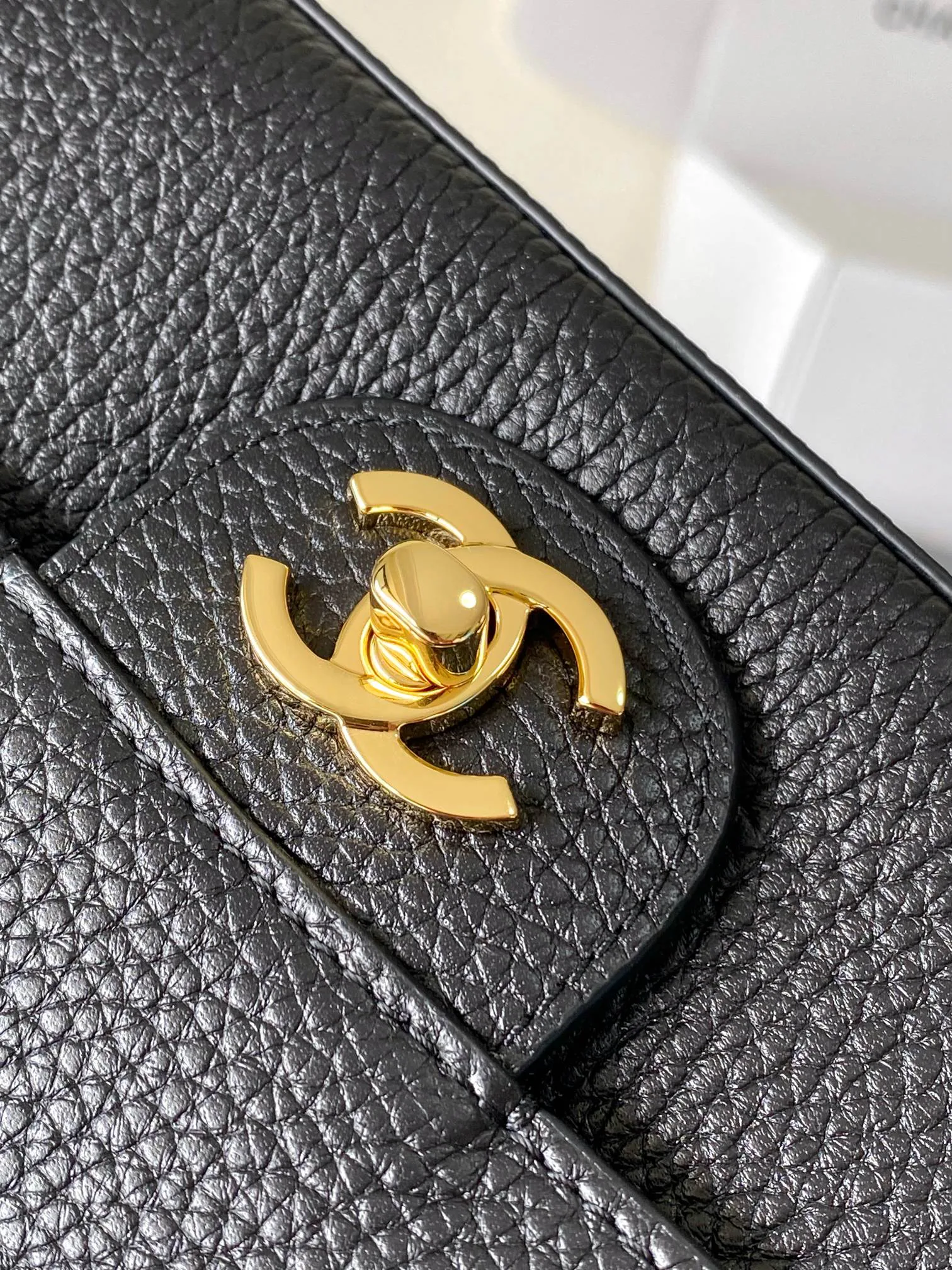 Women's Classic Handbags CHANEL 18528903