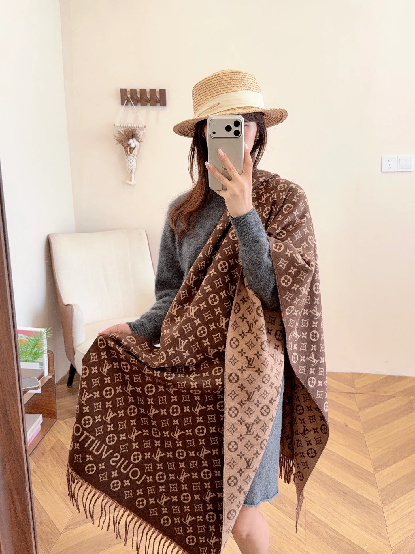 Scarves LOUIS VUITTON 18105495