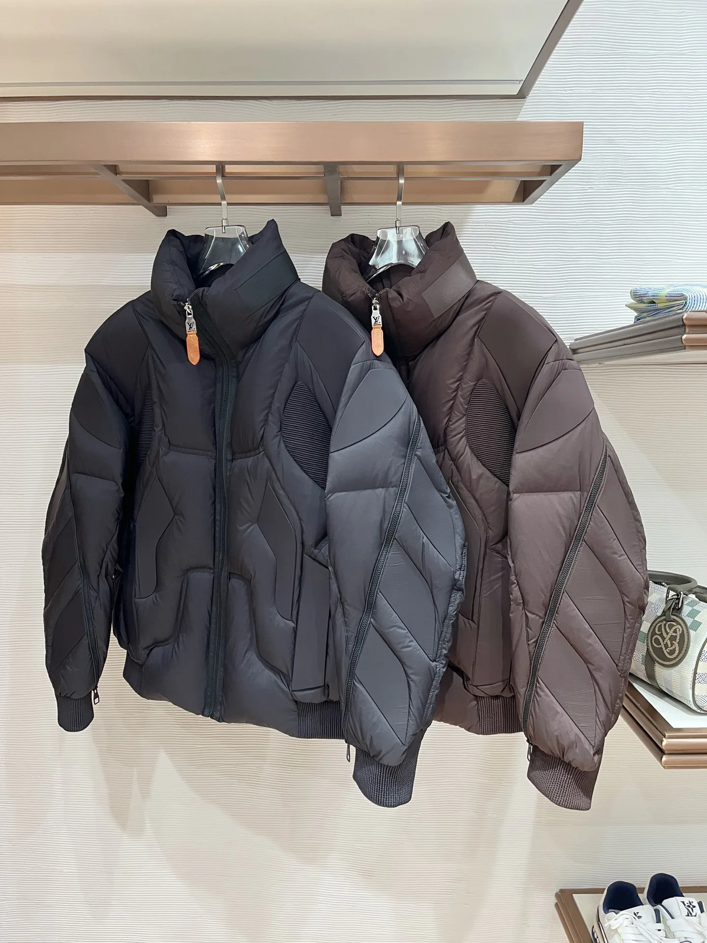 Men's Jackets And Down Jackets LOUIS VUITTON 17930652