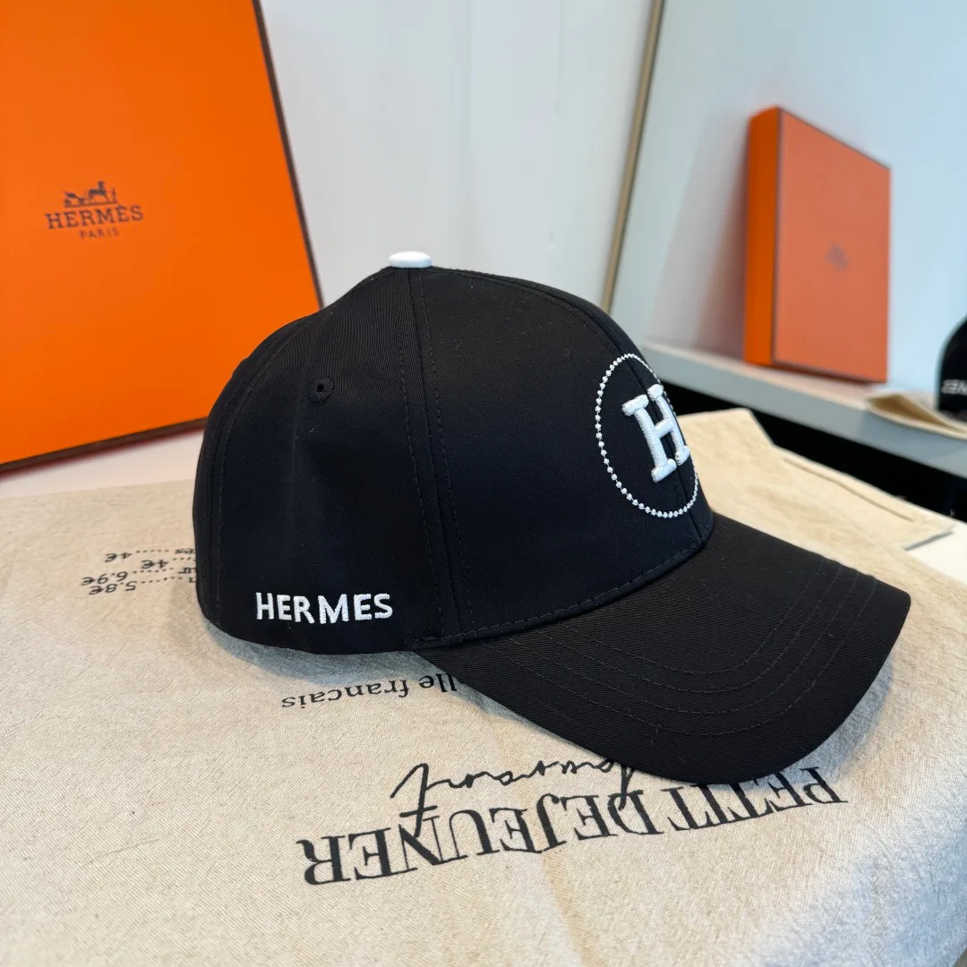 Hats HERMES 17350029