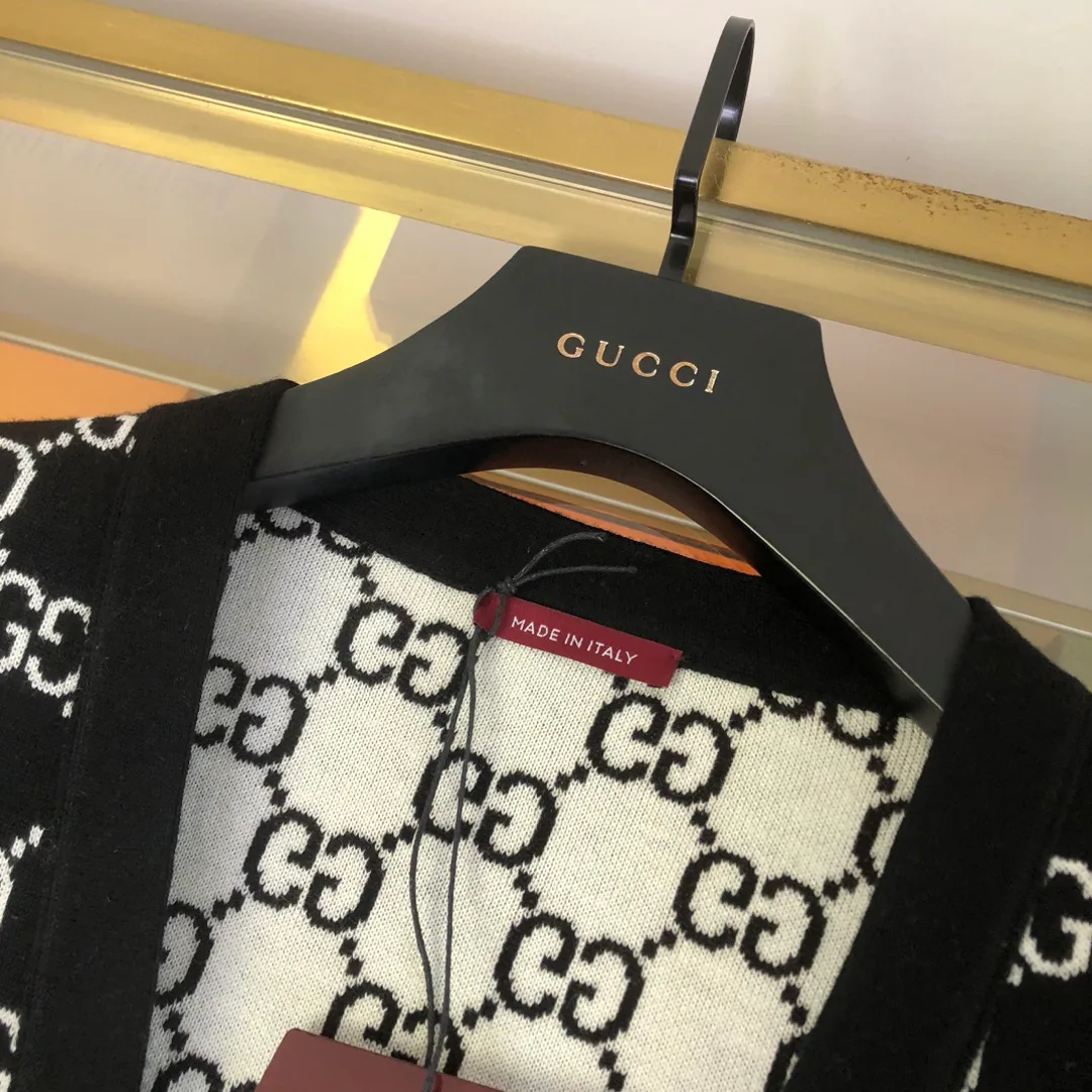 Women's Jumpers And Sweaters GUCCI 17919157