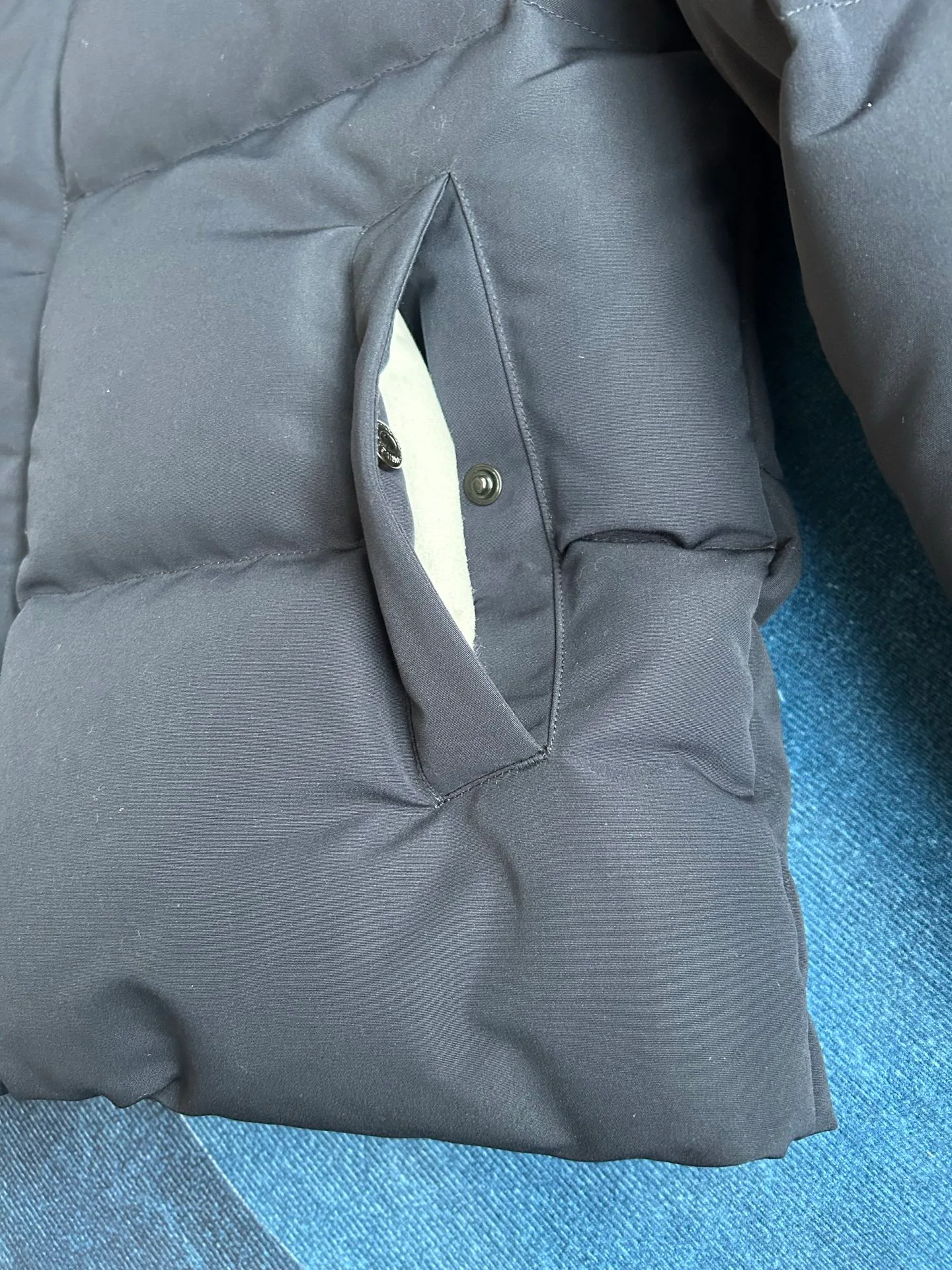 Men's Jackets And Down Jackets CANADA GOOSE 18129807