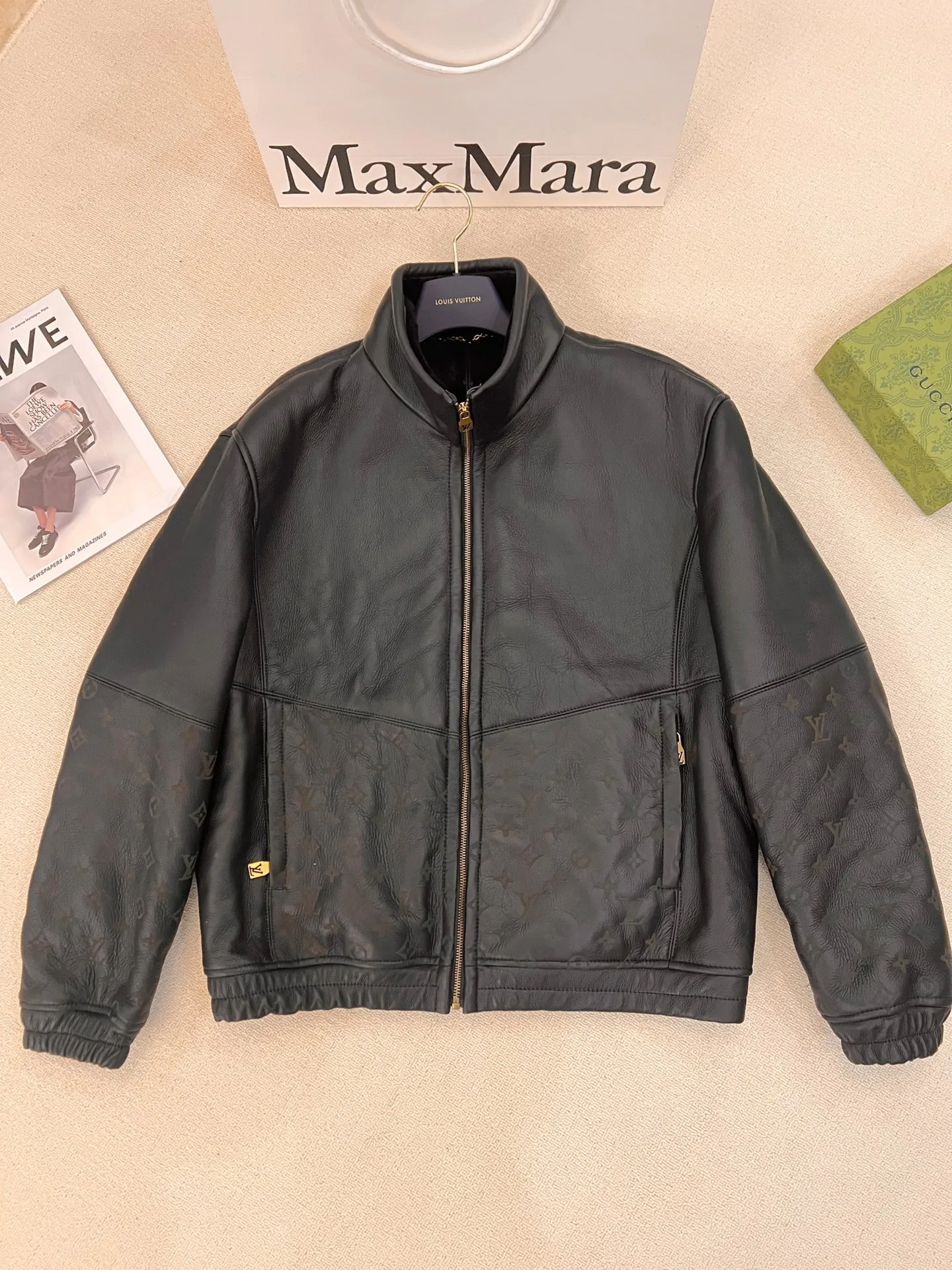 Women's Leather Jackets And Sheepskin Coats LOUIS VUITTON 18408985